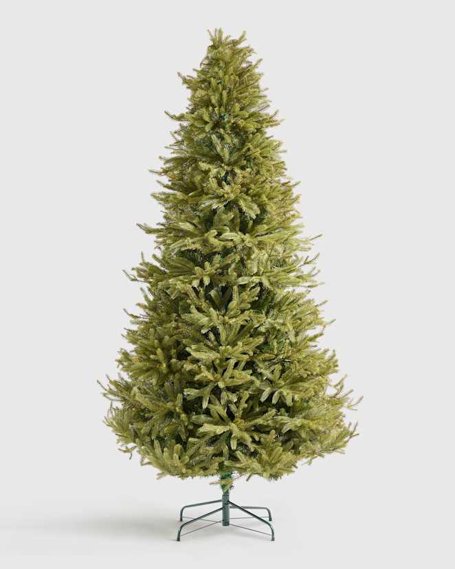 Forest Green Spruce Artificial Christmas Tree: Unlit