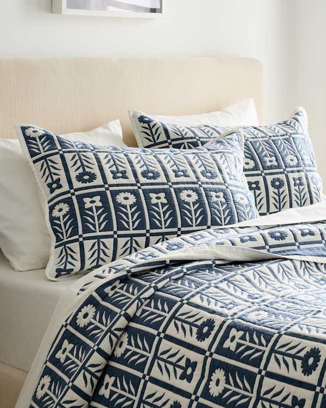 Glacier Blue Organic Cotton Jacquard Floral Sham Set