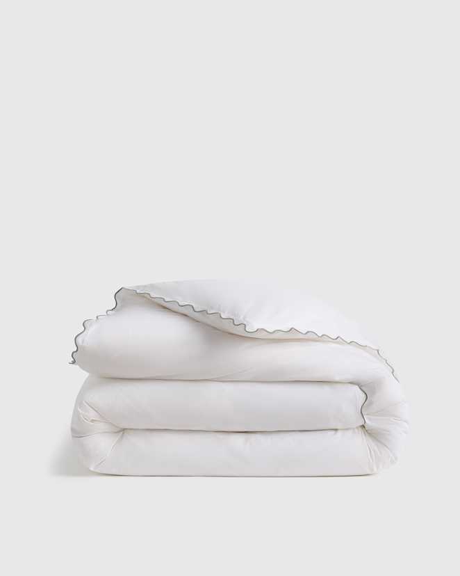 White/Dried Sage Classic Organic Percale Scallop Duvet Cover