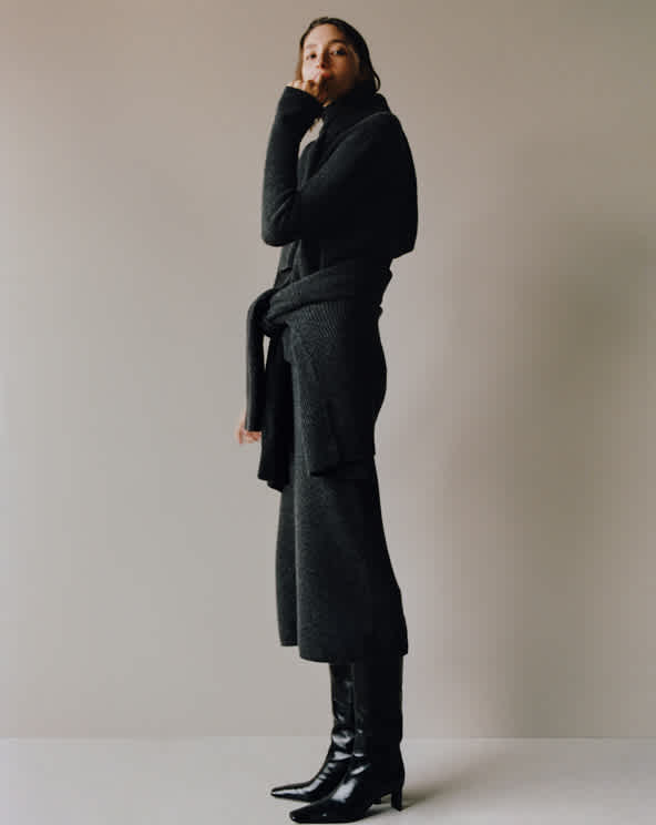 Heather Charcoal Mongolian Cashmere Fisherman Turtleneck Sweater