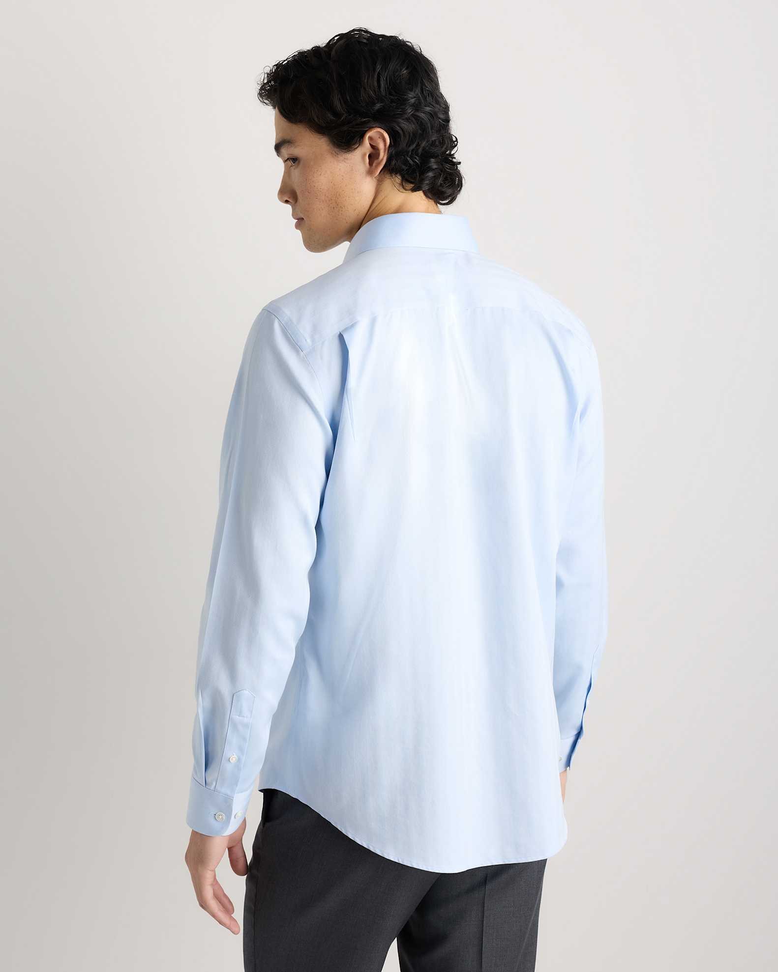Men's Supima Cotton Herringbone Dress Shirt in True Blue, Size XXL by Quince Men's Supima Cotton Herringbone Dress Shirt in True Blue, Size XXL by Quince