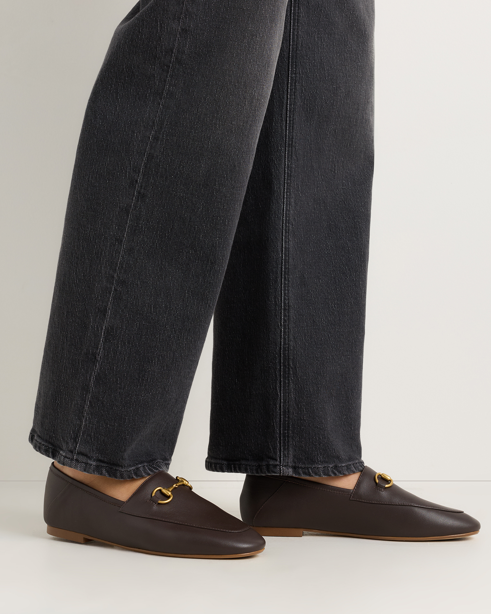 Quince Calfskin Leather Horsebit Loafer - black Women main image 4