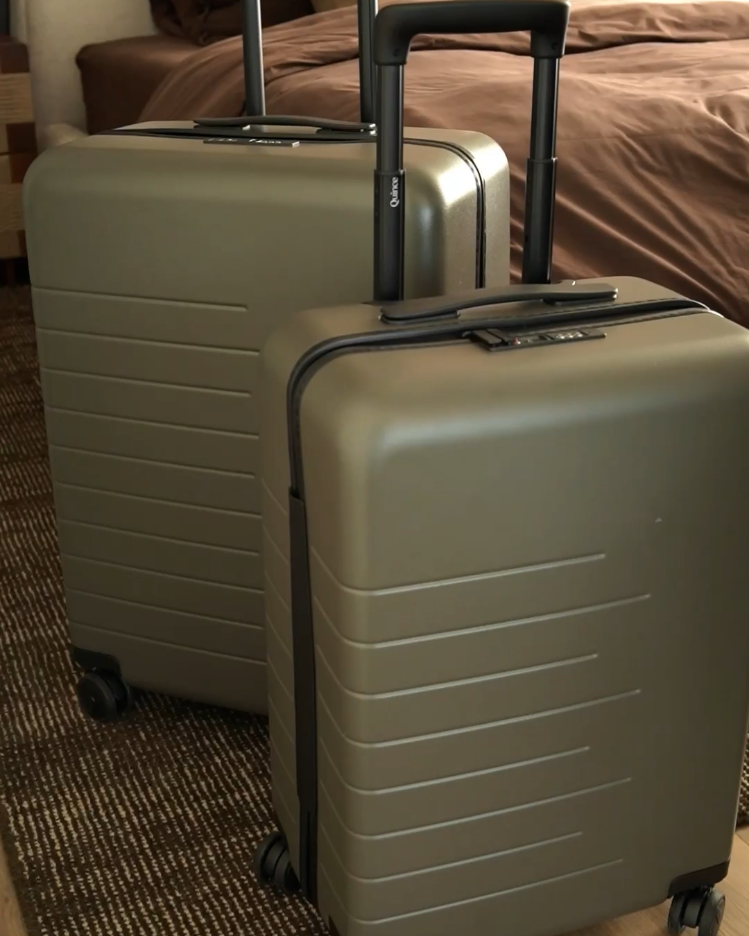 Expandable Carry-On Hard Shell Suitcase - 21"
