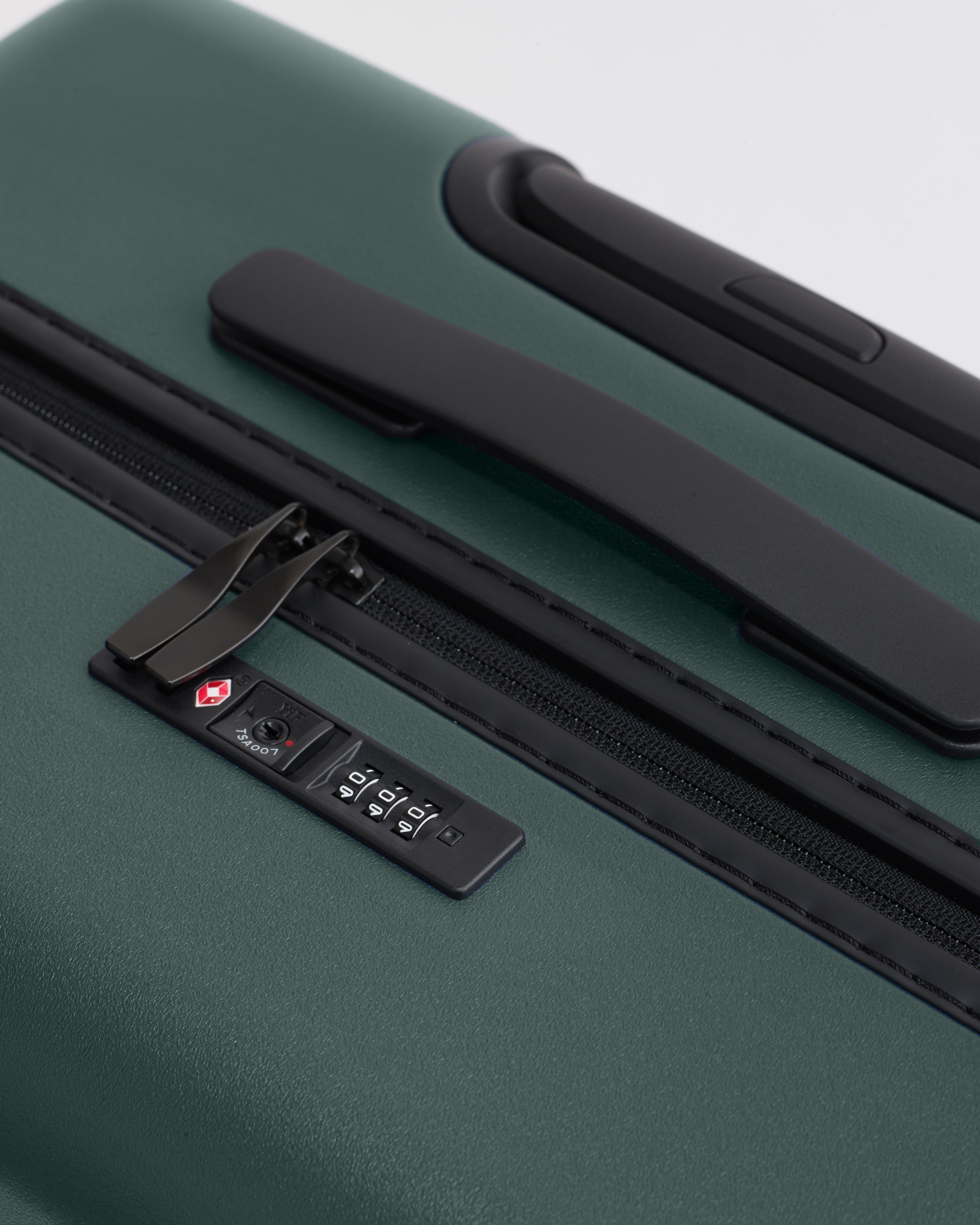 Quince Suitcase - Thumbnail 5