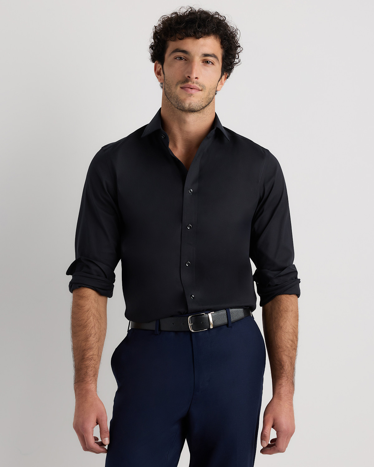 Quince Men's Organic Cotton Stretch Royal Oxford Dress Shirt in Bold Black