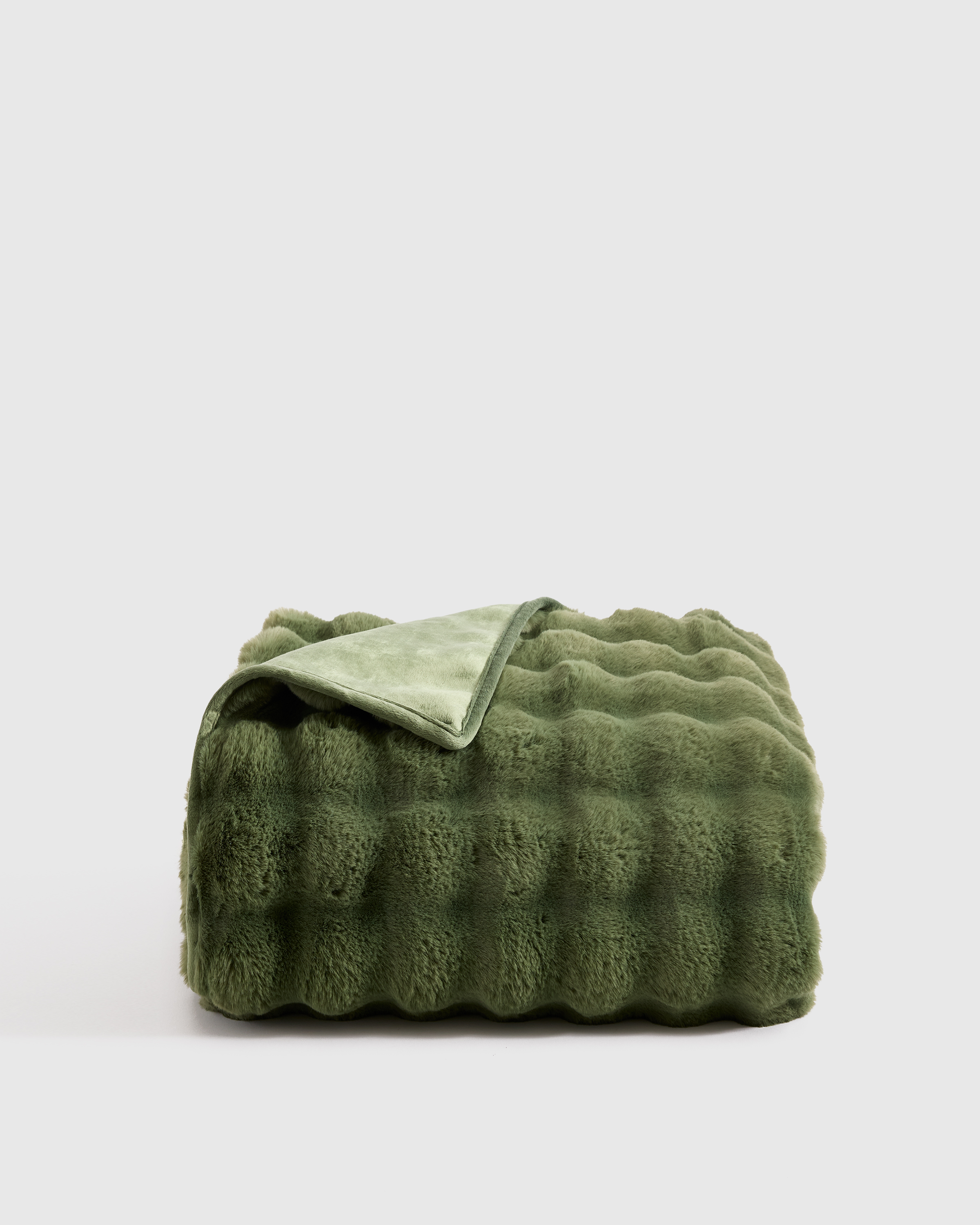 Ruched Faux Fur Throw - Forest, 60x80