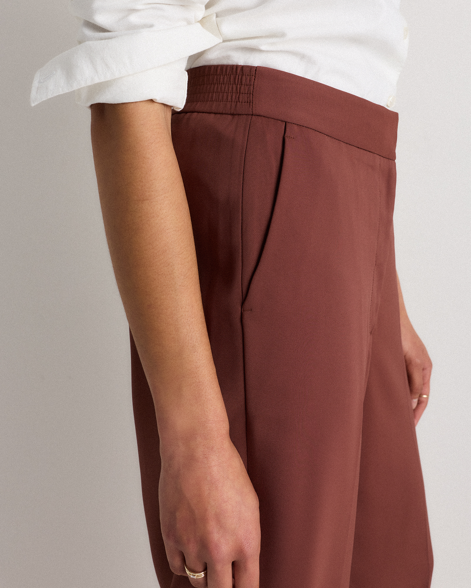 Stretch Crepe Classic Trouser Pants in Redwood Brown