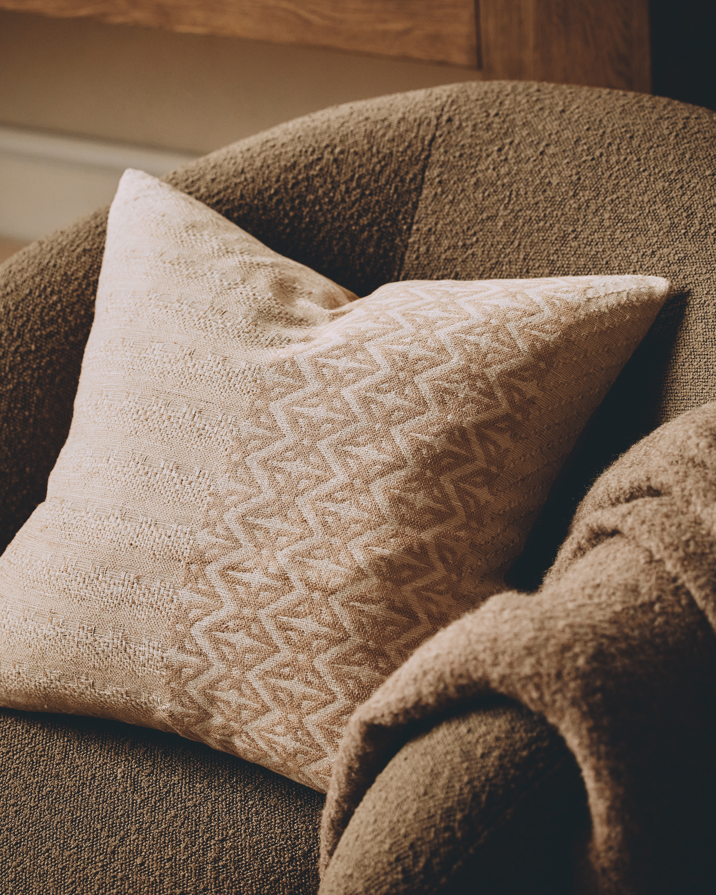 Cotton Silk Geometric Pillow Cover - thumbnail 3