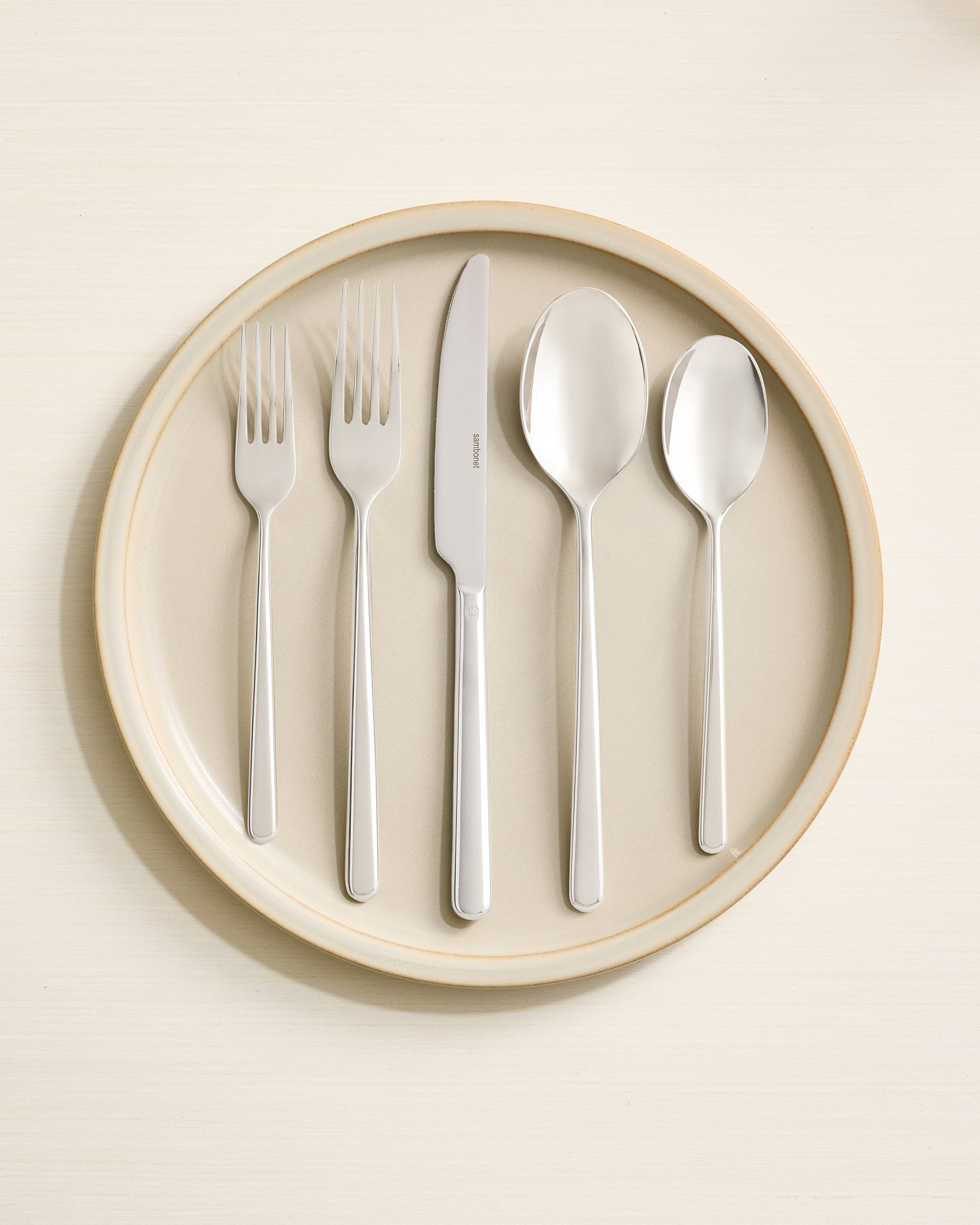 Gia Minimalist 20 Piece Flatware Set - Thumbnail 2