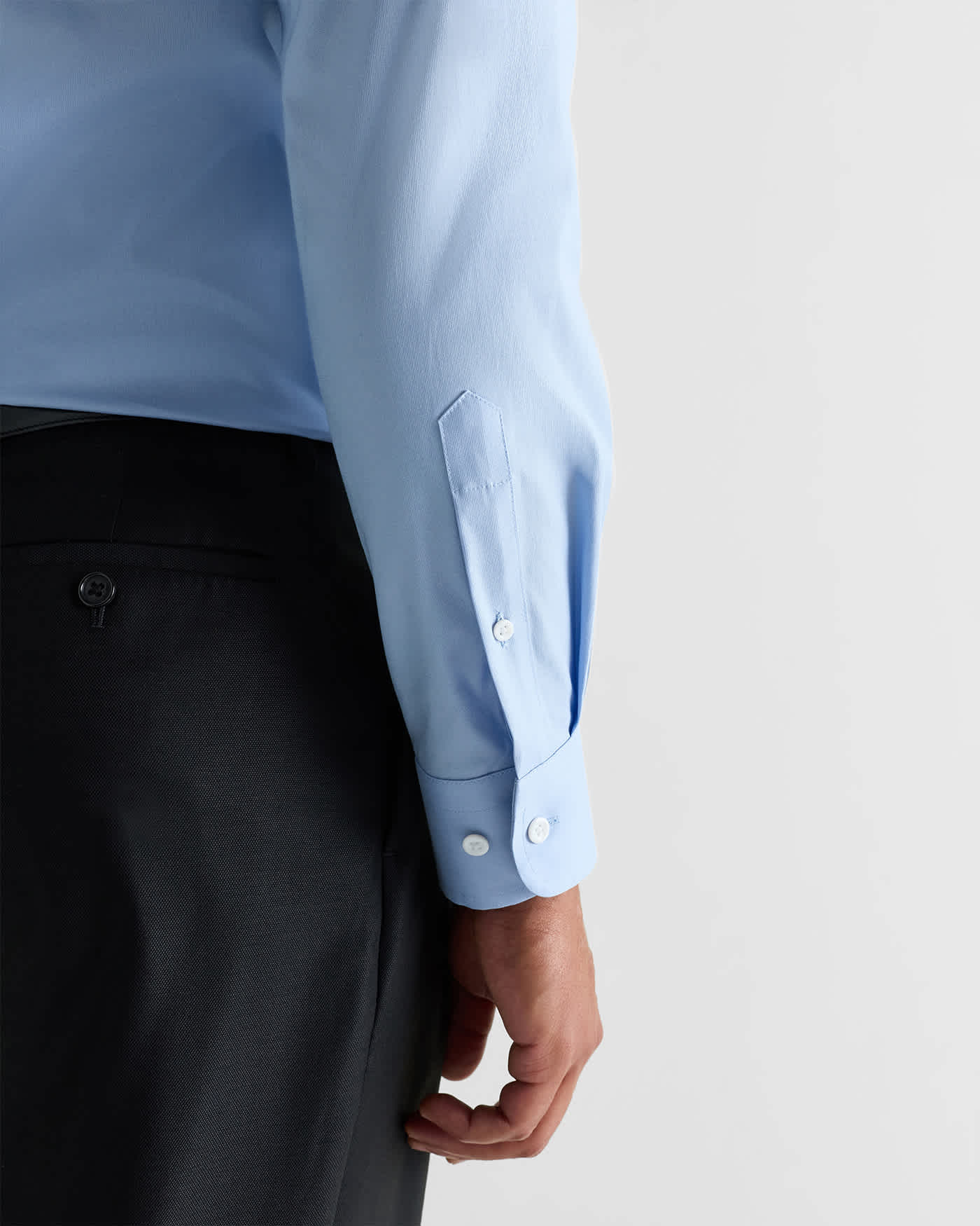 mens pale blue dress shirt Oxford New York Size 17 1/2 - 34 and our featured performance fabric with a crisp ASKET - Poplin Shirt Light