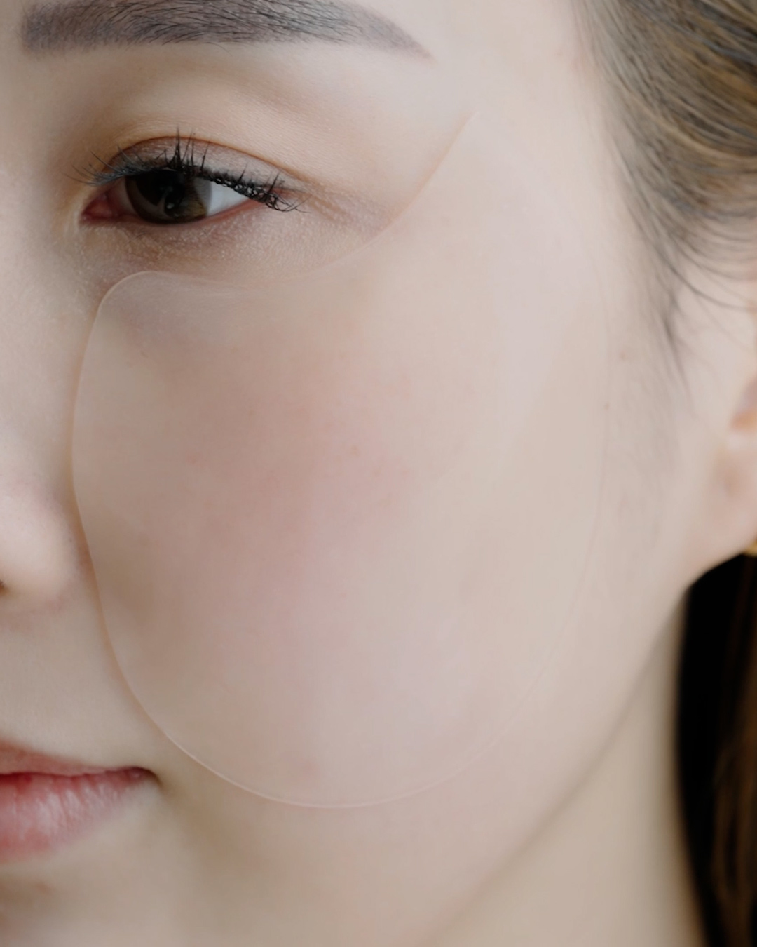 Calm Movements Eye + Cheek Mask (Pack of 5) by Superegg - PDP Video Thumbnail (4x5)