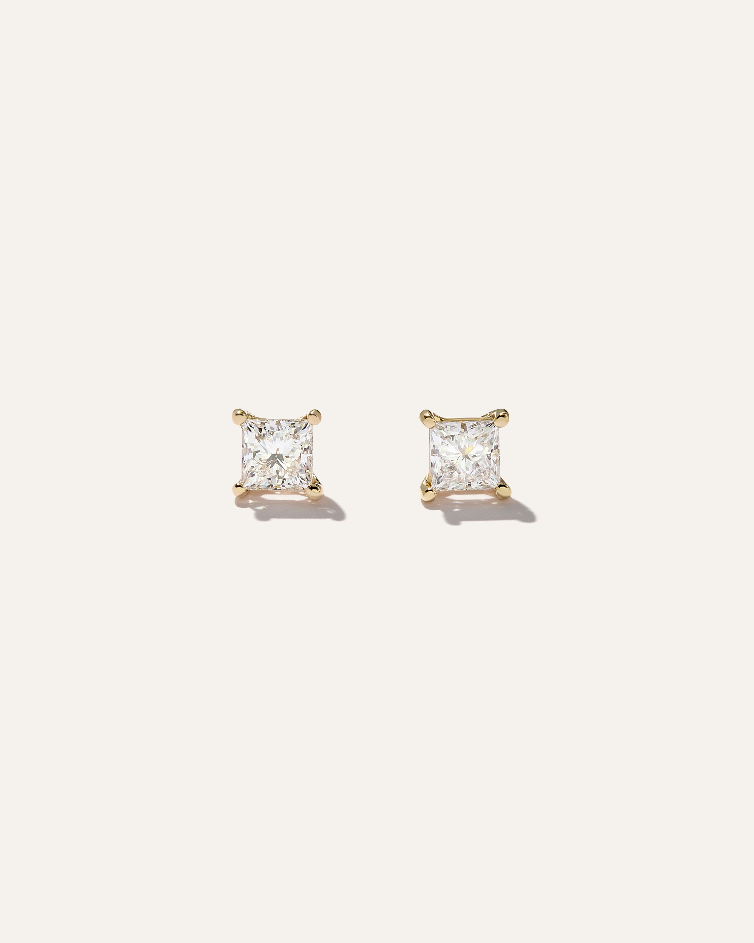 W-EARR-220-0664 CROPPED