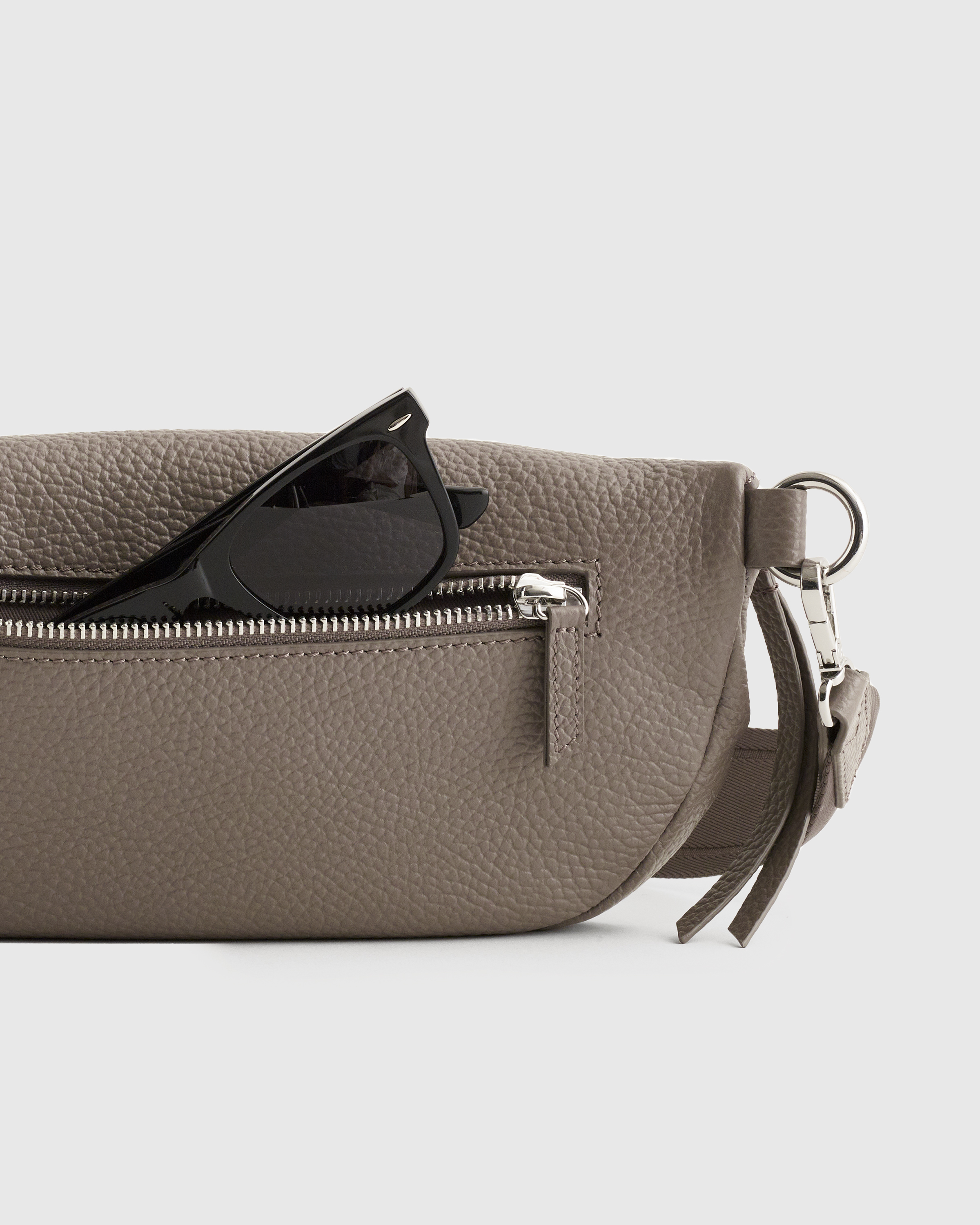 【新品】MATObyMARLMARL envelope purse3/stone Italian Leather Diamond Stitch Sling