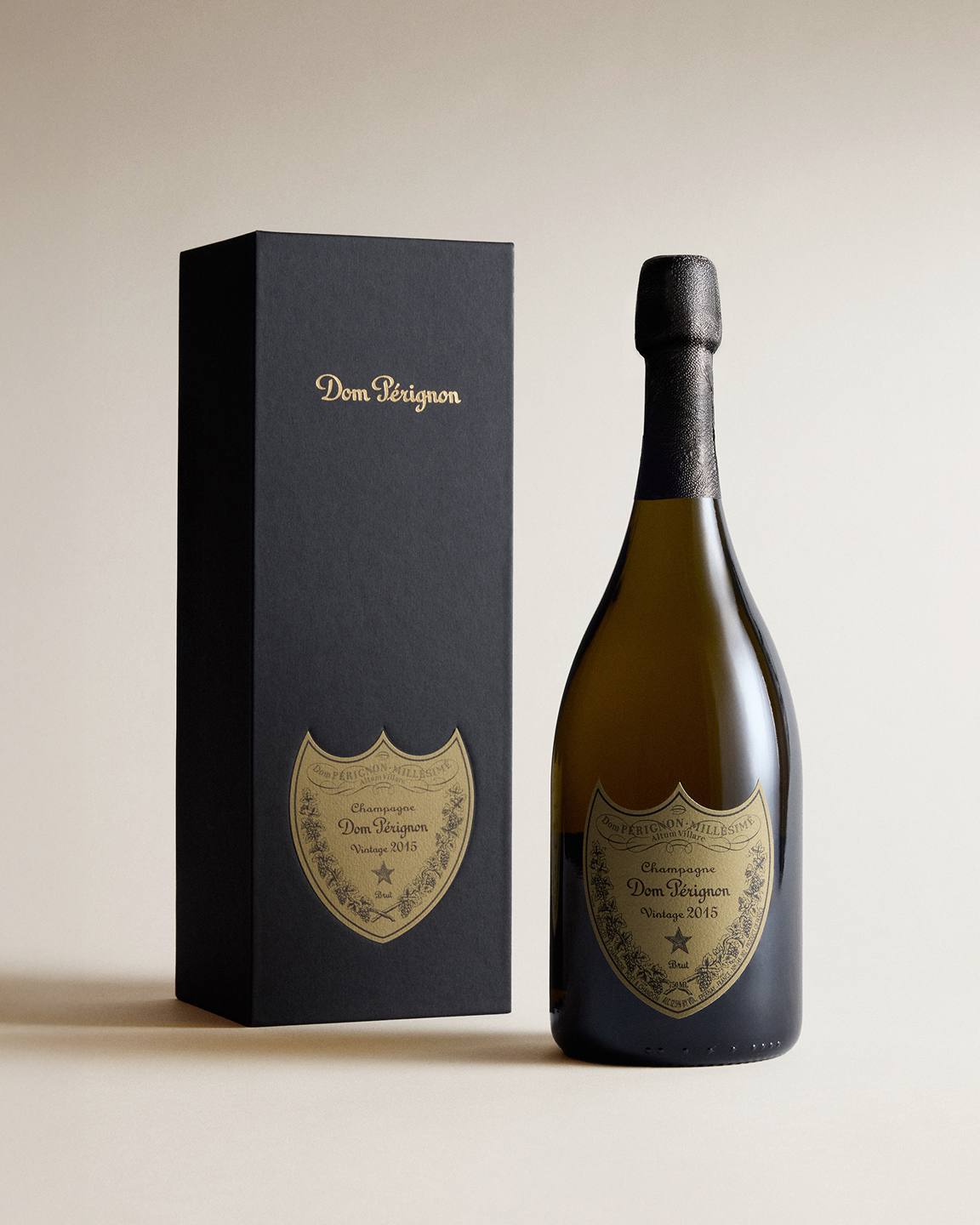Dom Pérignon Vintage 2015 Champagne in No Color