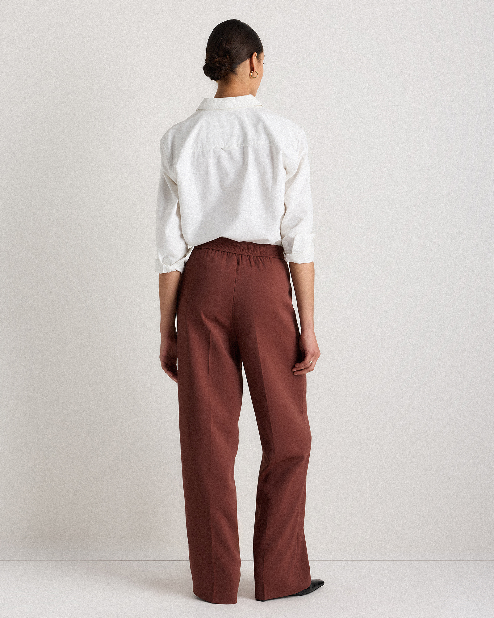 Stretch Crepe Classic Trouser Pants in Redwood Brown