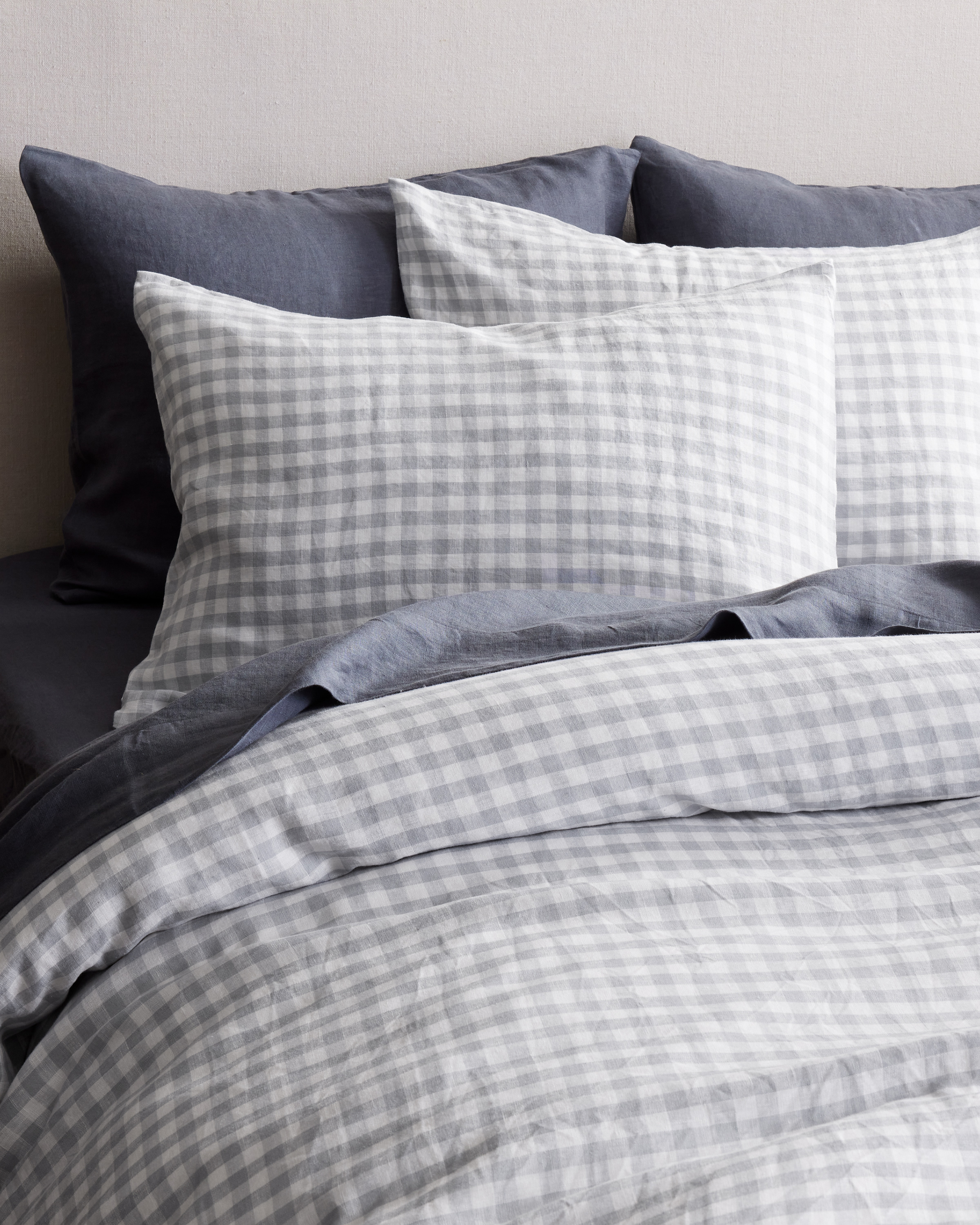 European Linen Gingham Deluxe Bedding Bundle - Blue Fog, Queen