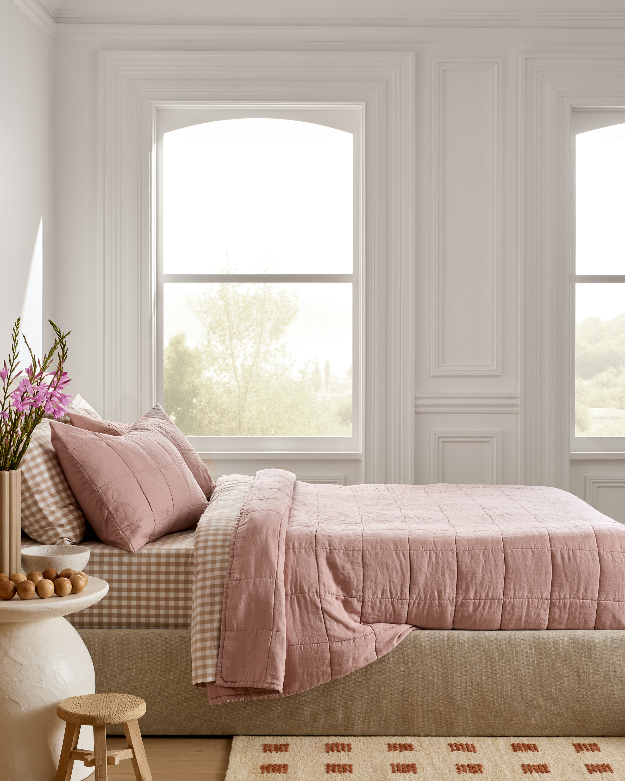 Dusty Mauve Lightweight European Linen Box Quilt