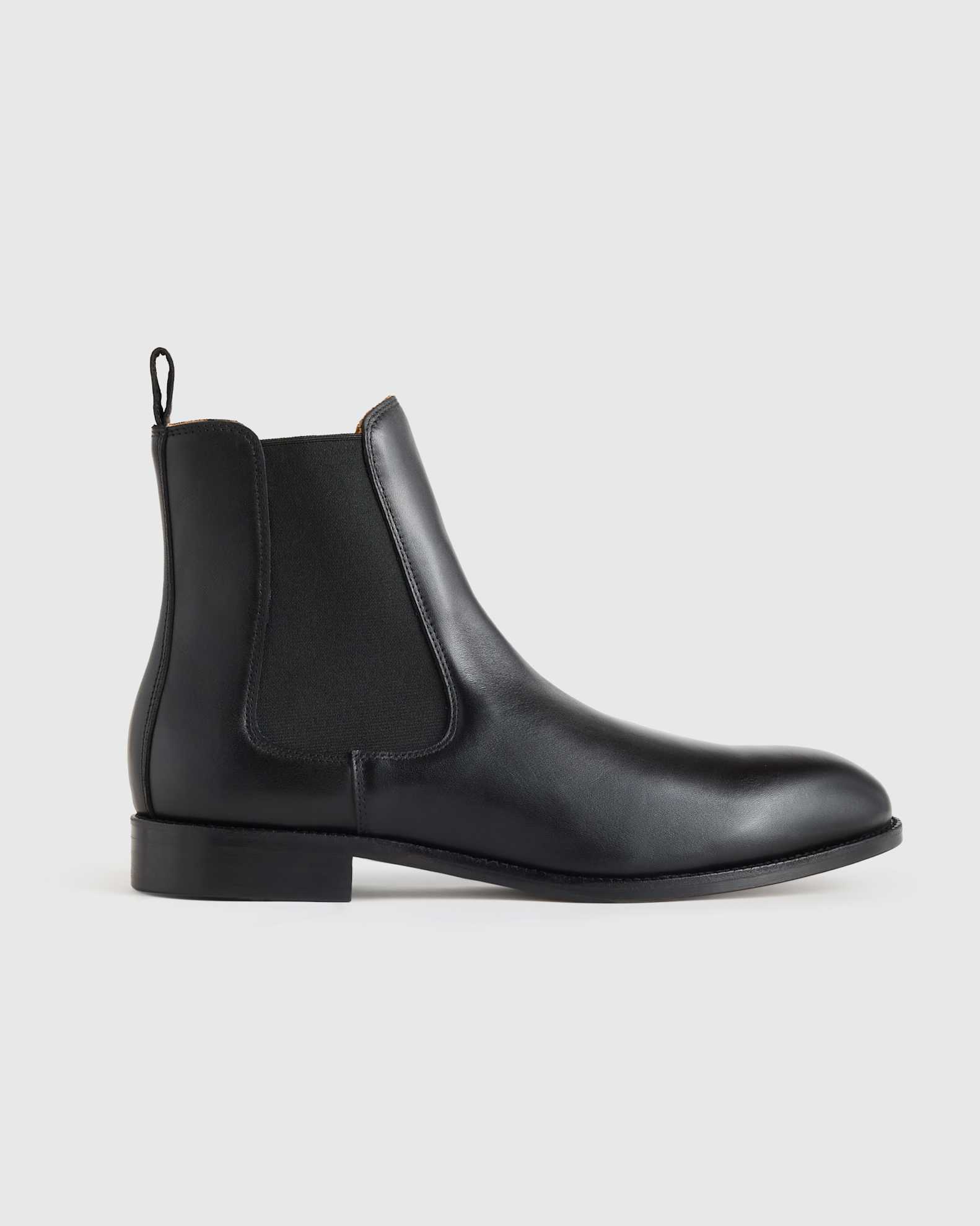 Men's Essential Leather Dress Chelsea Boot in Black | Quince Canada Men's Essential Leather Dress Chelsea Boot in Black | Quince Canada