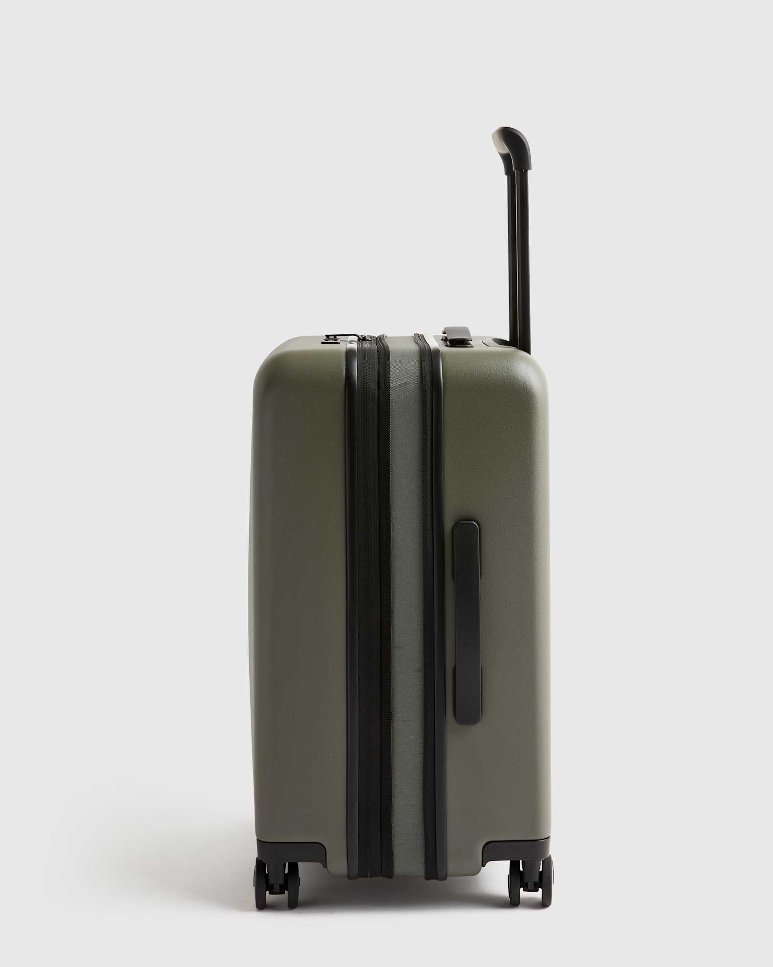Expandable Carry-On Hard Shell Suitcase - 21"