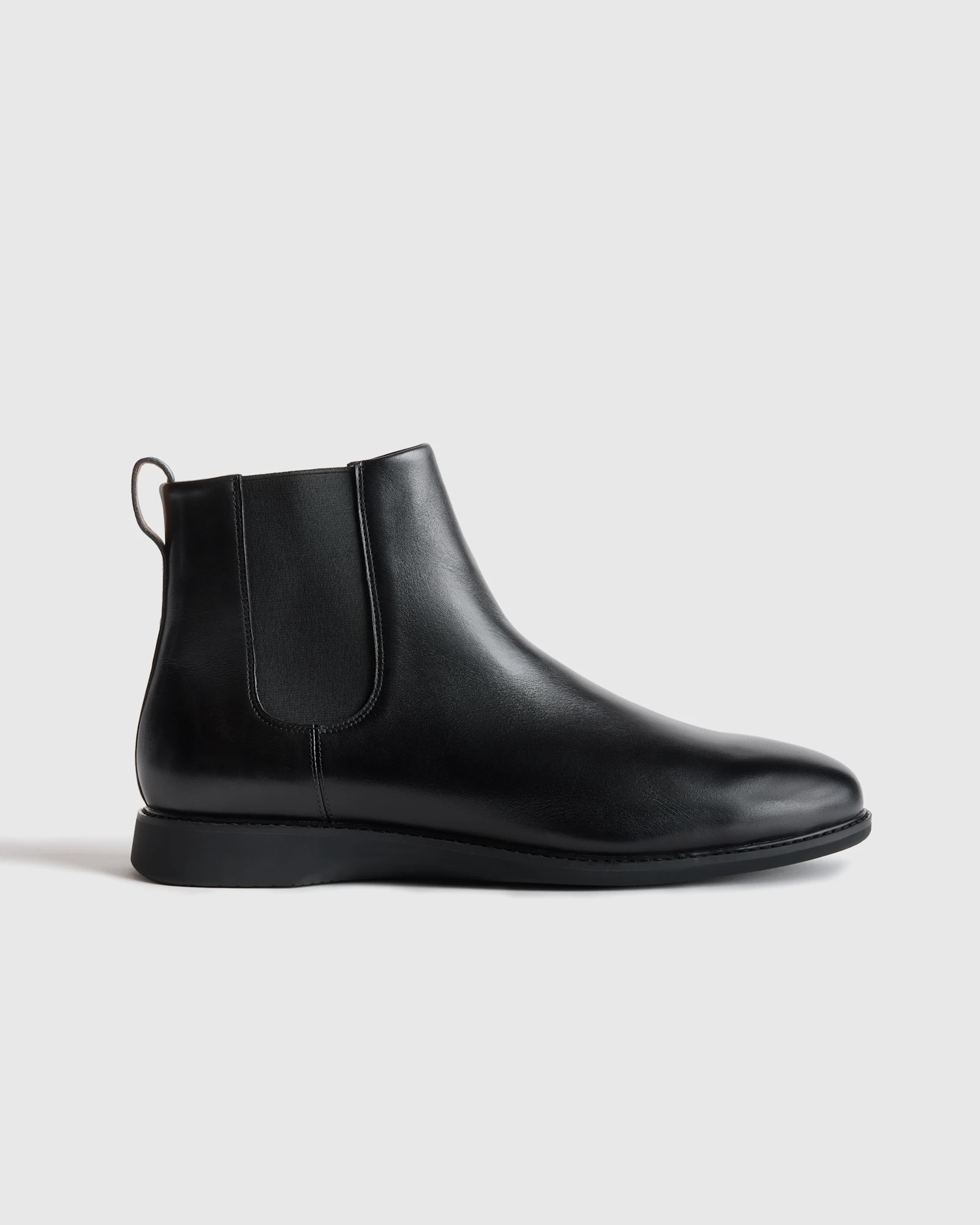 Quince Rugged Leather Lug Sole Chelsea Boot - matte black Rugged Leather Lug Sole Chelsea Boot main image 4