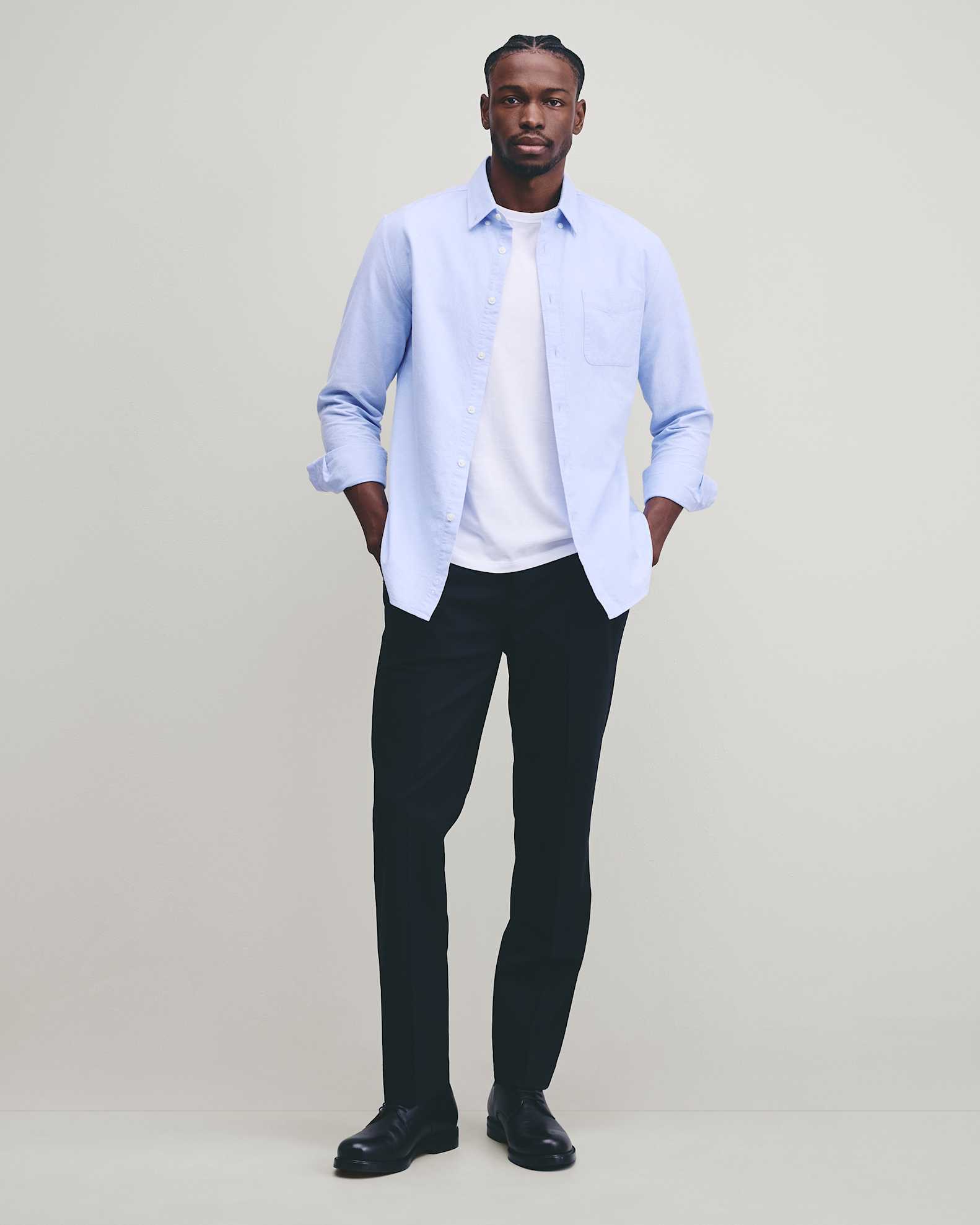 Lightweight Wrinkle-Free Wool Straight Fit Dress Pant in Black Lightweight Wrinkle-Free Wool Straight Fit Dress Pant in Black