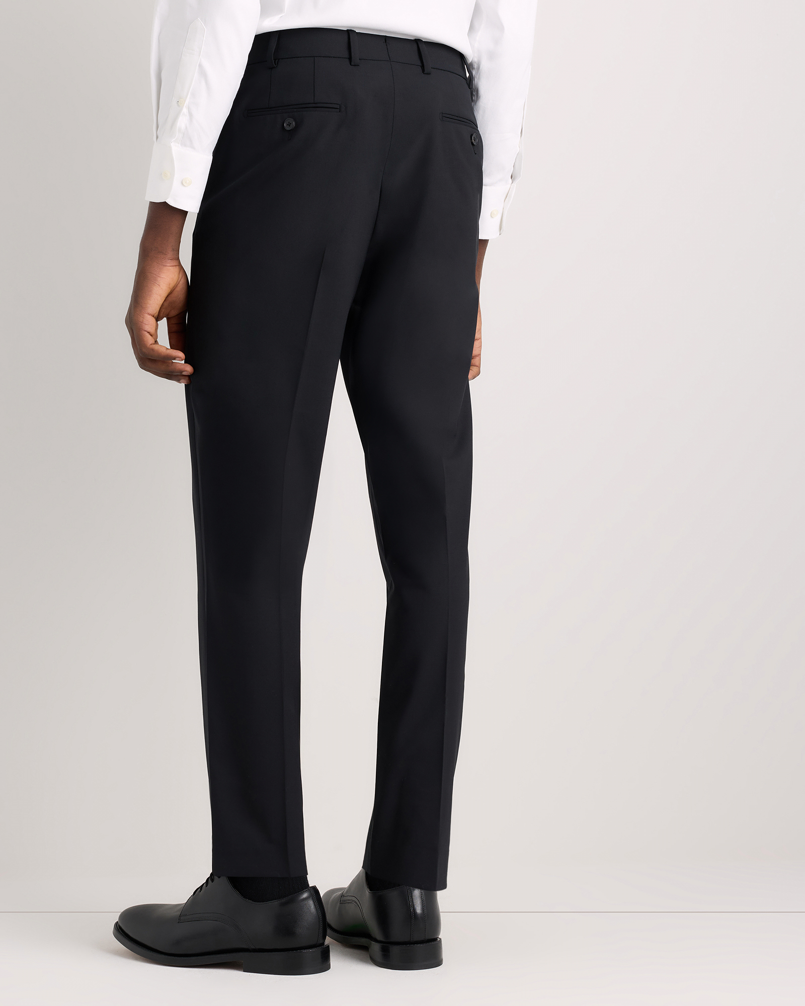 Lightweight Wrinkle-Free Wool Straight Fit Dress Pant