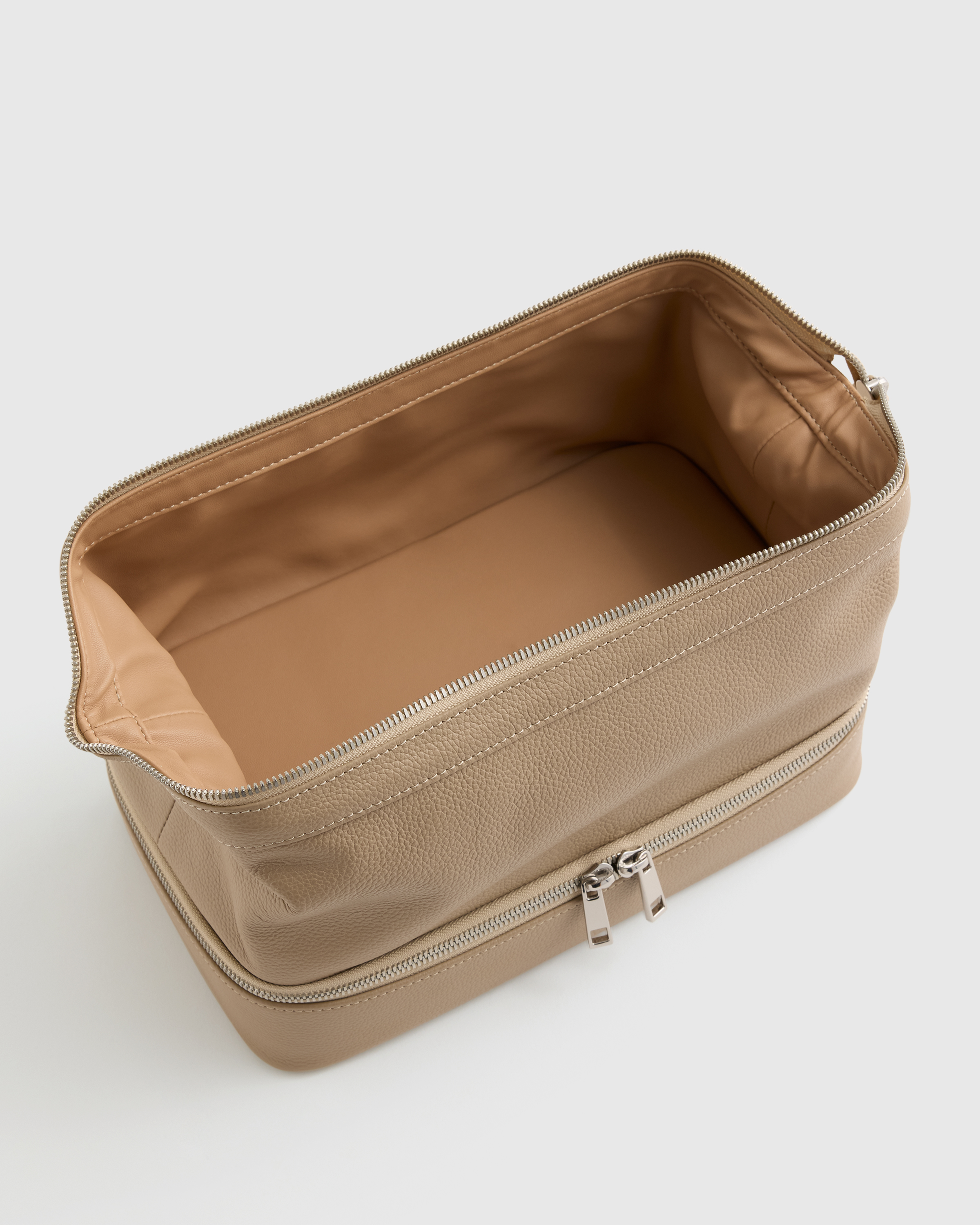 Italian Leather Dual Compartment Toiletry Bag - Thumbnail 3