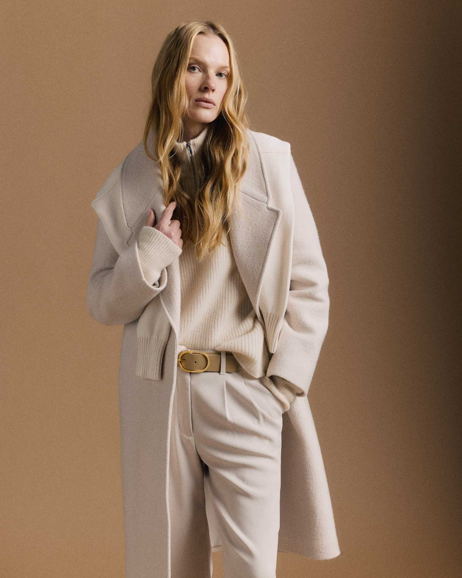 Stretch Crepe Pleated Wide Leg Pants