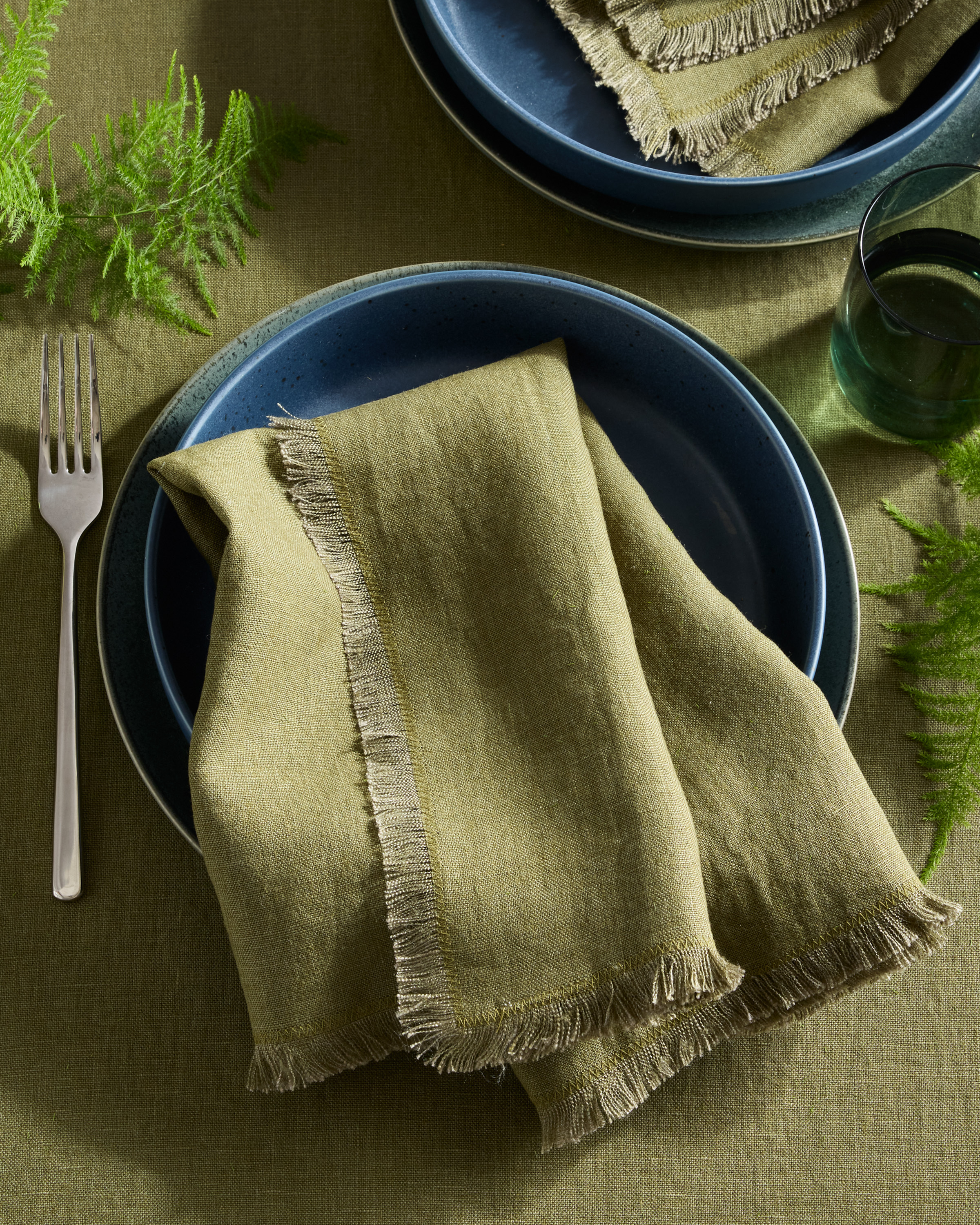 European Linen Fringe Napkins (Set of 4) - Thumbnail 3