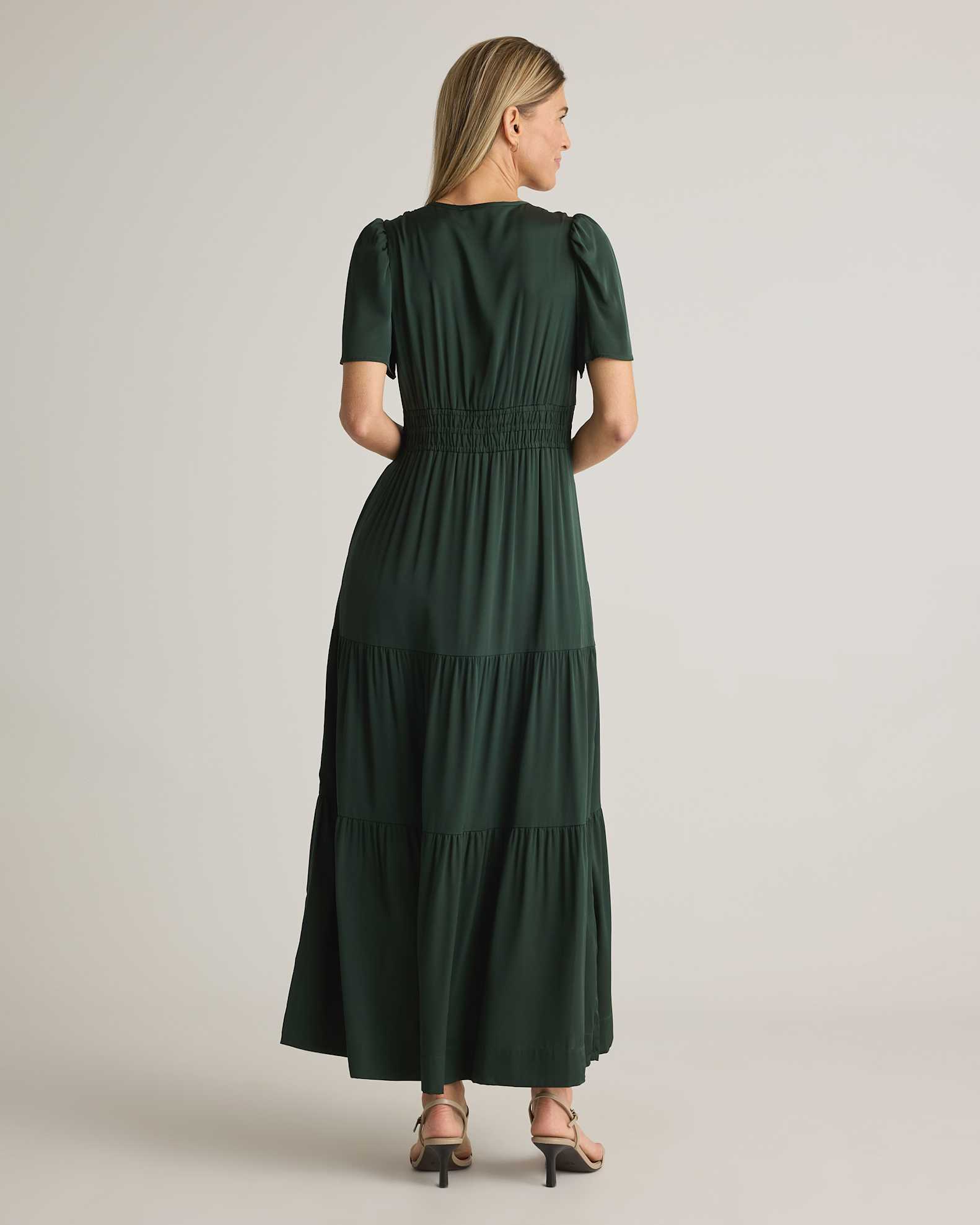 Quince Women's Stretch Silk Tiered Maxi Dress, XS, Forest Green - Washable, Hypo-allergenic, Thermoregulating, Comfortable Smocked Waistband Quince Women's Stretch Silk Tiered Maxi Dress, XS, Forest Green - Washable, Hypo-allergenic, Thermoregulating, Comfortable Smocked Waistband