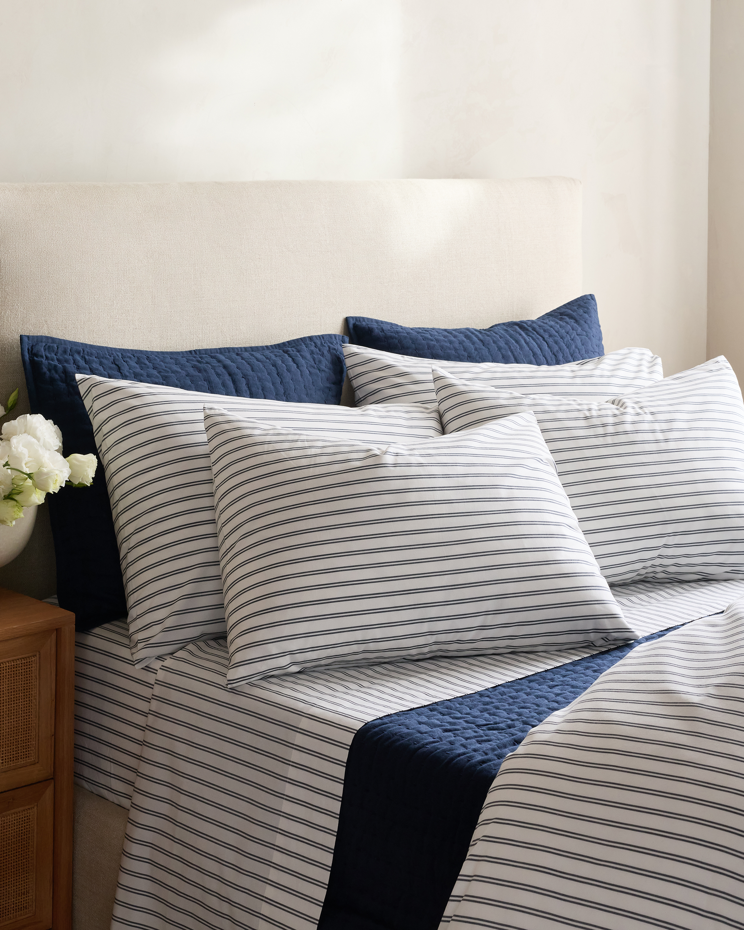 White/Navy Classic Organic Percale Double Stripe Sham Set