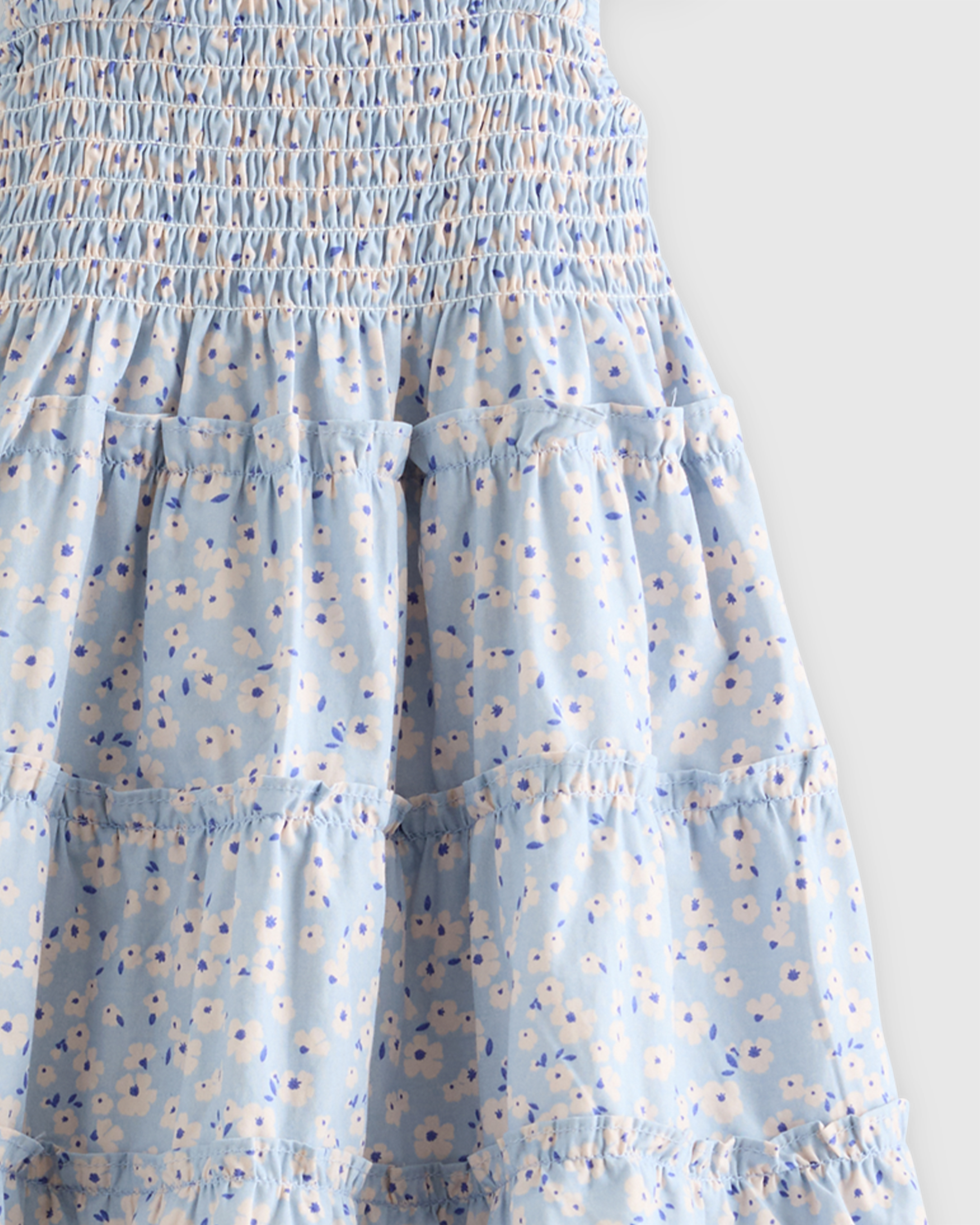 U 252 BLUE DITSY DAISY RETOUCHED 2