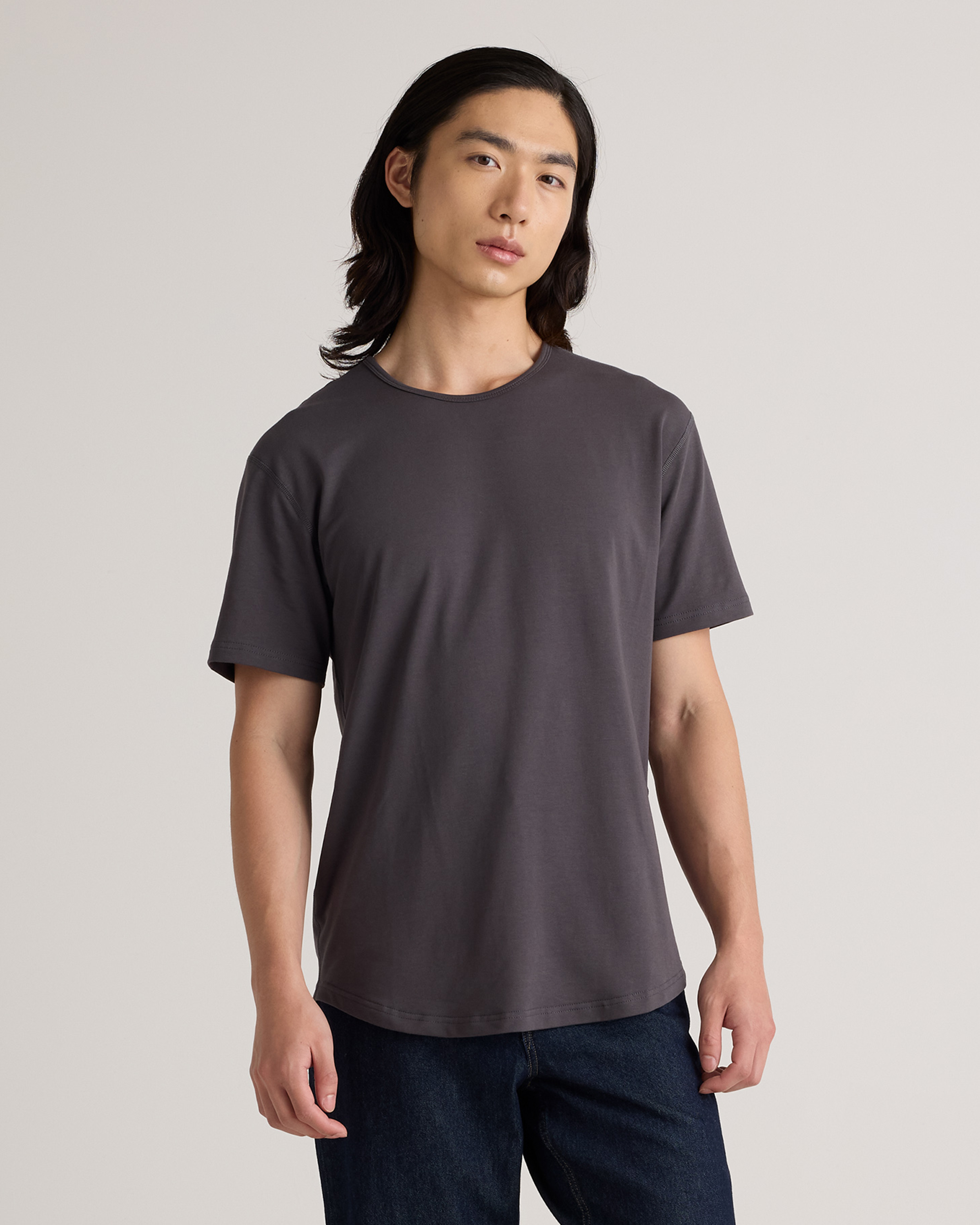 Quince Men's Flex Curve Crewneck T-shirt In Dark Coal