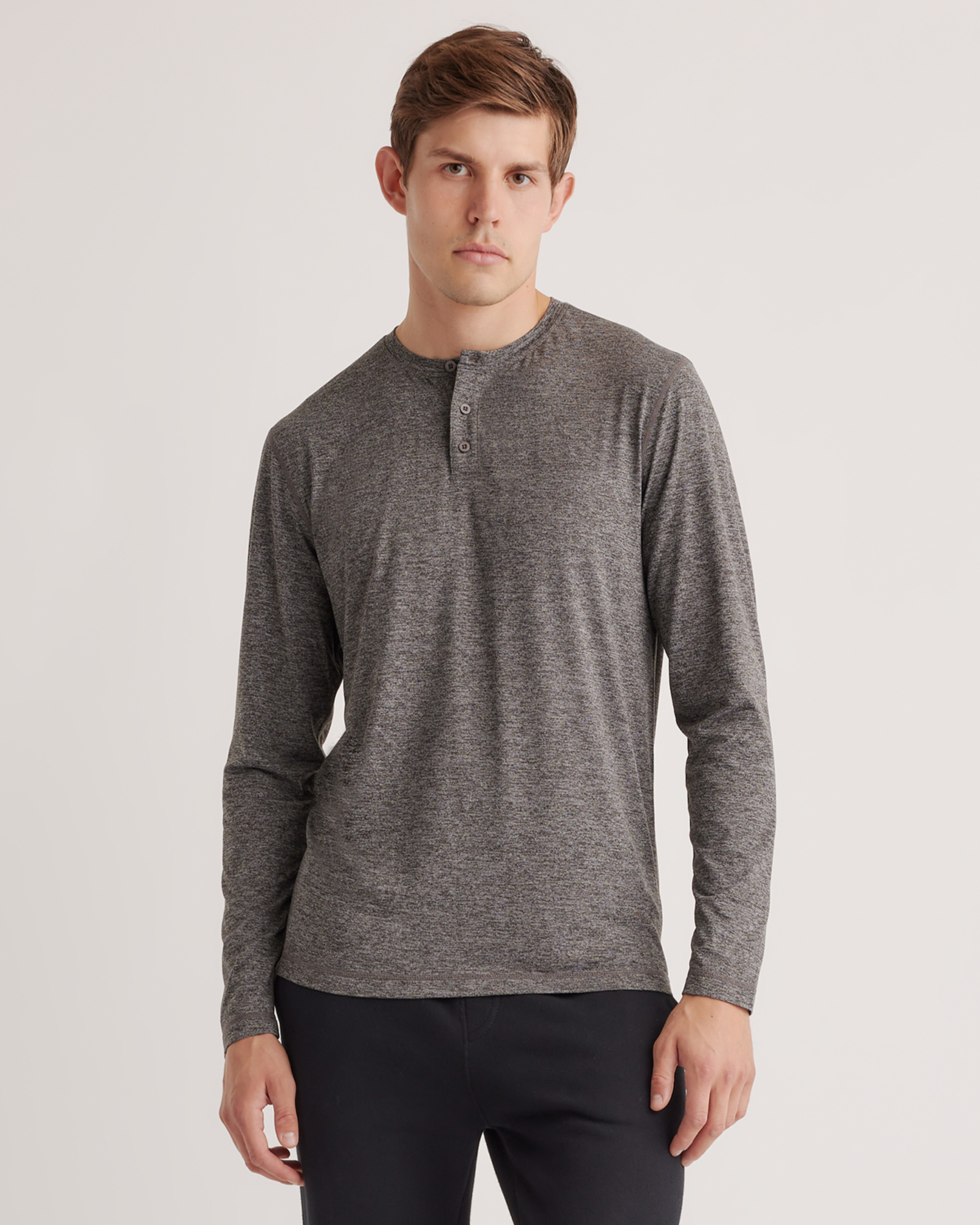 Quince Men's Flowknit Breeze Performance Long Sleeve Henley T-shirt In Charcoal