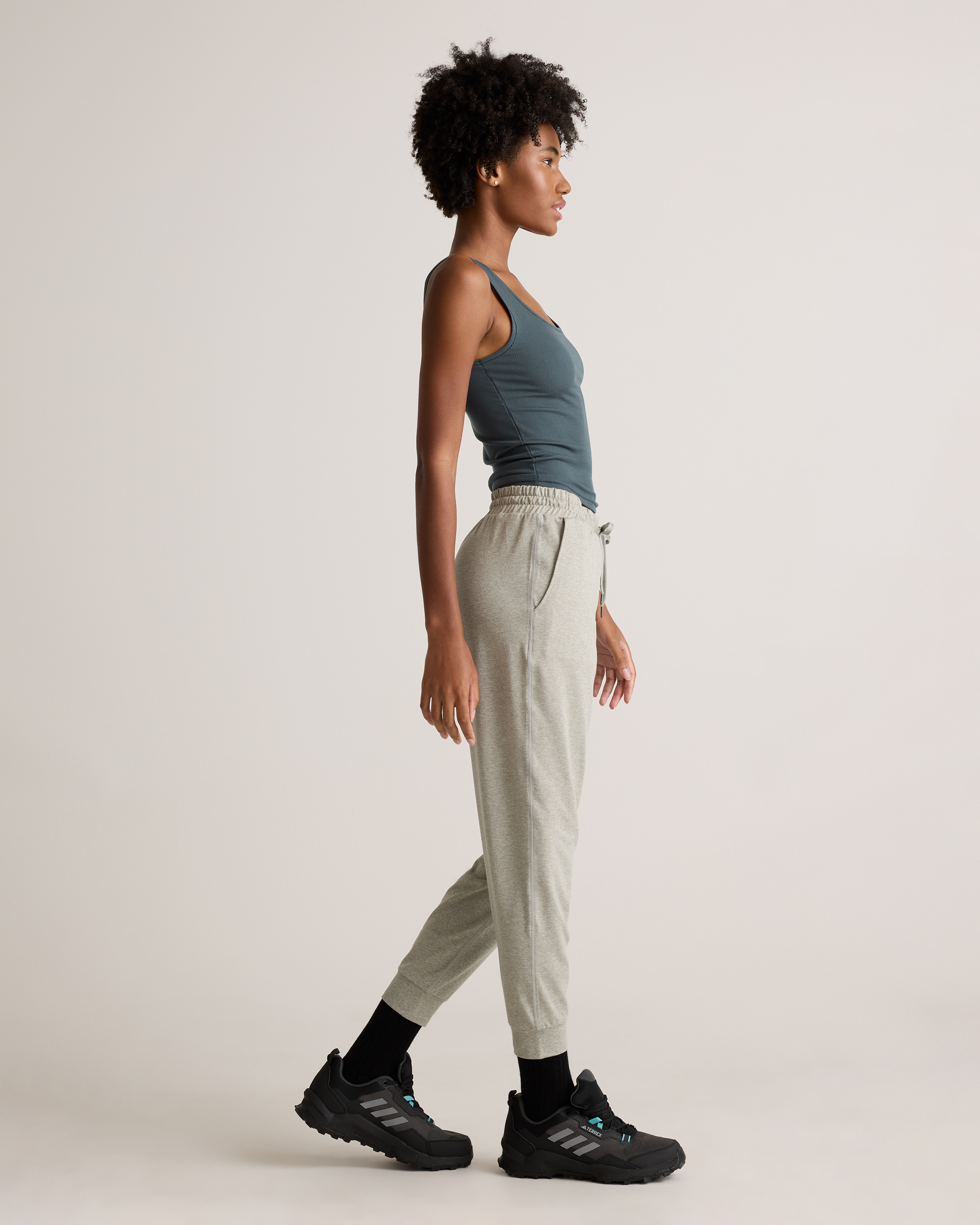 Flowknit Mid-Rise Jogger