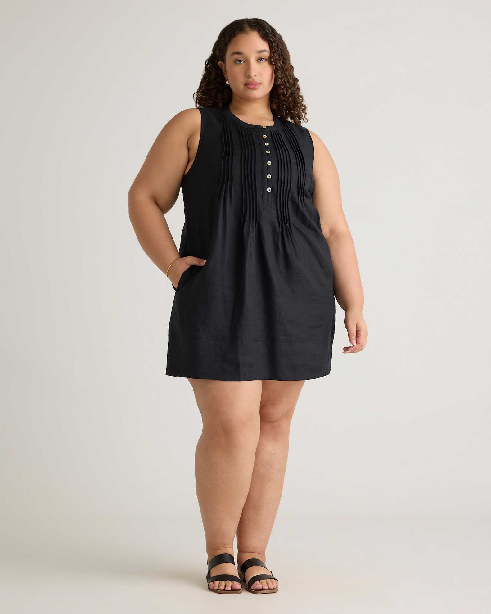 Quince Women's Sleeveless Swing Dress in Black, Size 3X, 100% European Linen, Eco-Conscious, Breathable Material with Pleat Detailing Quince Women's Sleeveless Swing Dress in Black, Size 3X, 100% European Linen, Eco-Conscious, Breathable Material with Pleat Detailing