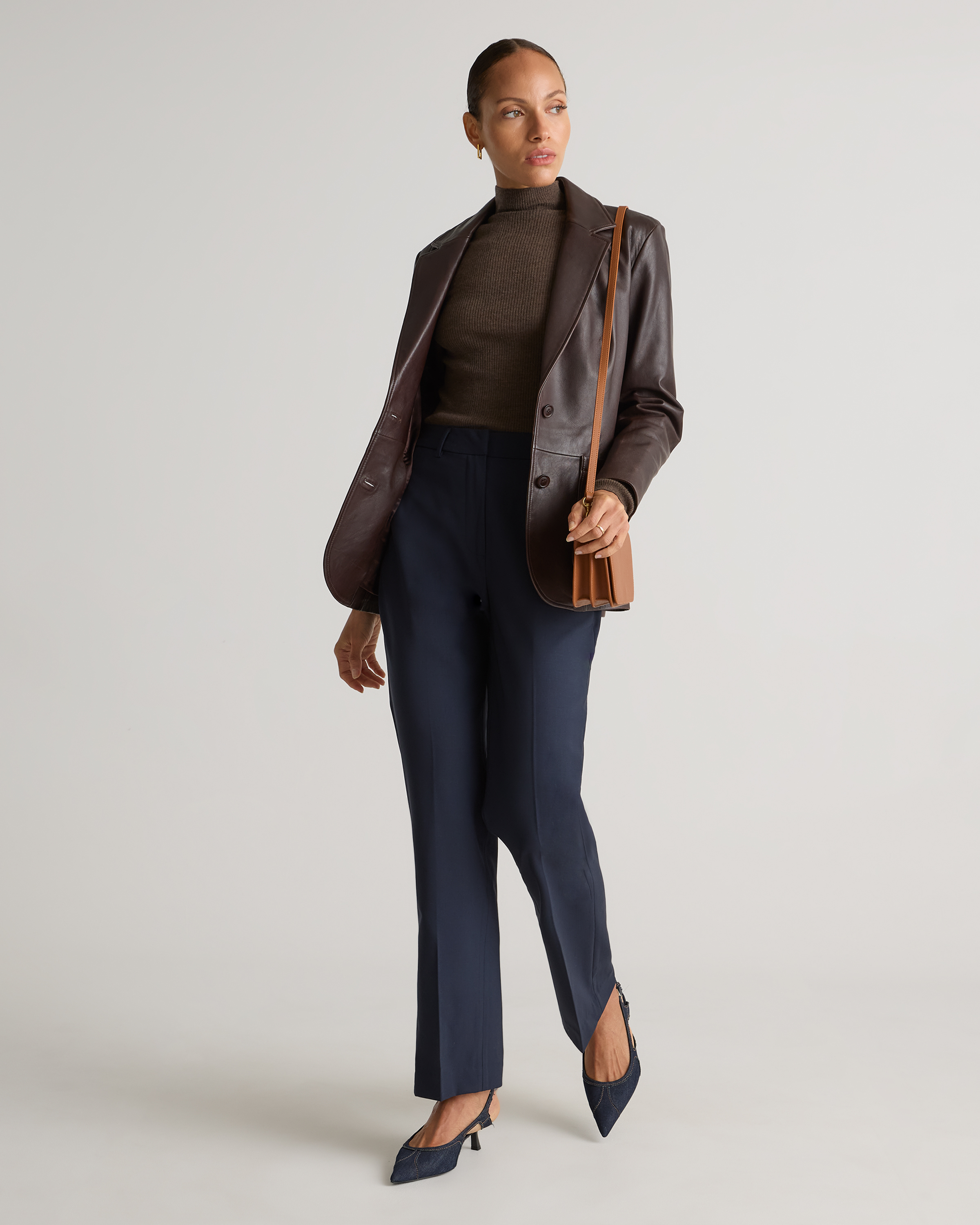 Italian Wool Straight Leg Pants in Navy