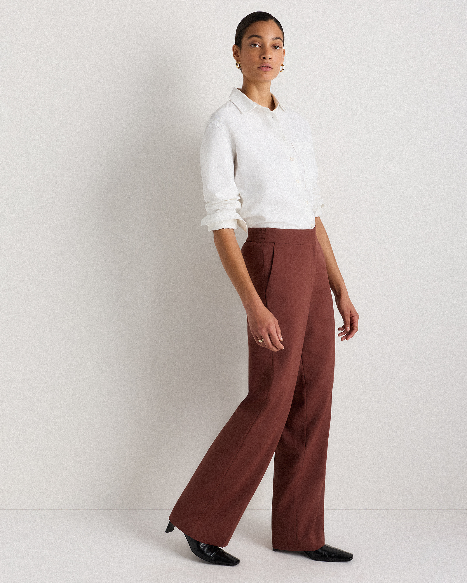 Stretch Crepe Classic Trouser Pants in Redwood Brown