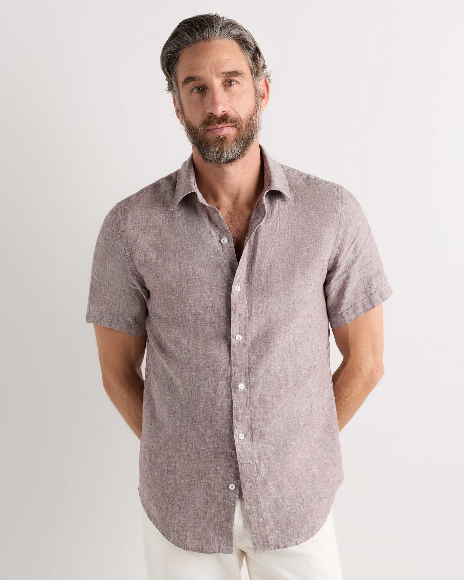 Men's 100% European Linen Relaxed Short Sleeve Shirt in Taupe Brown Chambray, Size XL by Quince Men's 100% European Linen Relaxed Short Sleeve Shirt in Taupe Brown Chambray, Size XL by Quince