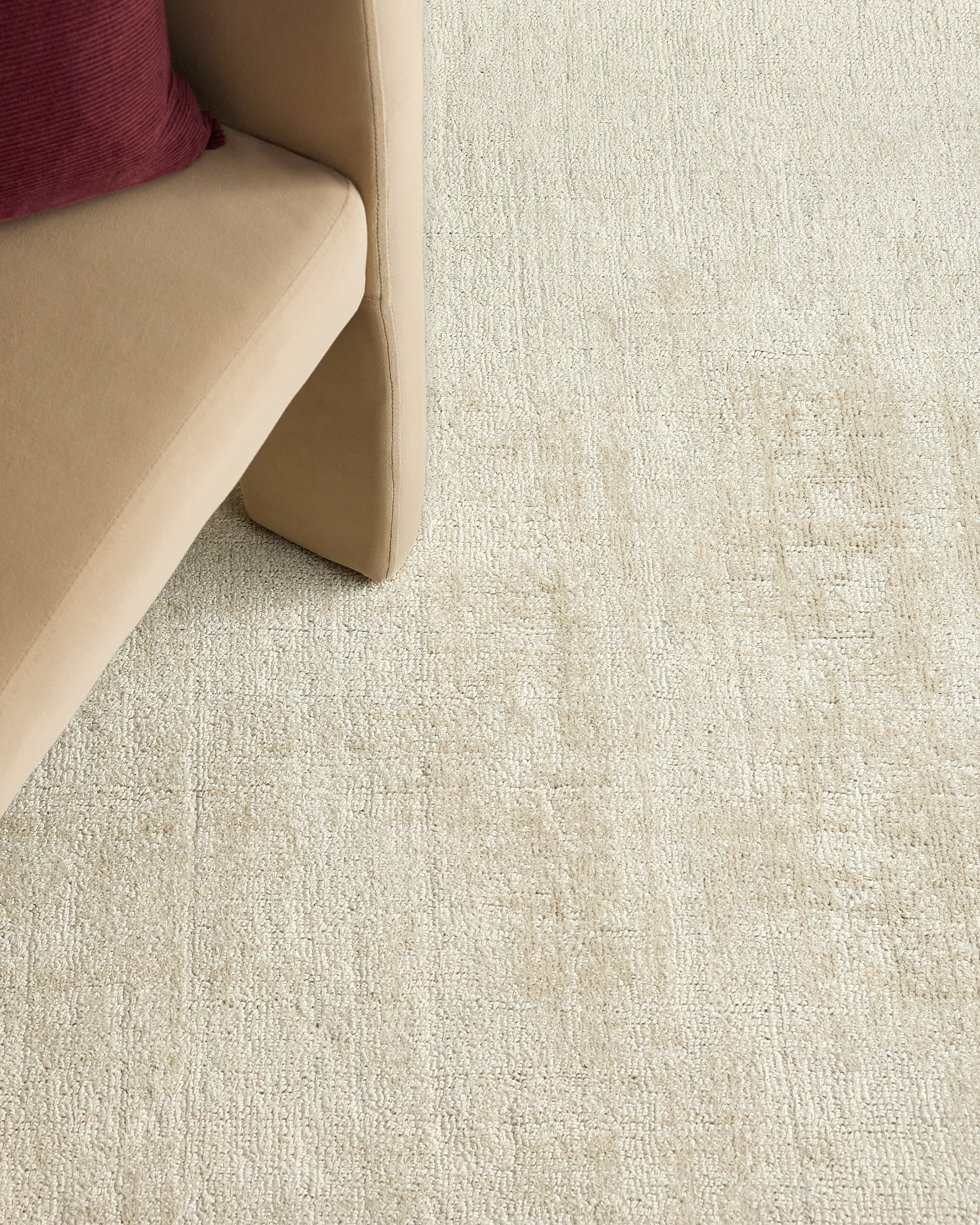 Drew Hand-Loomed Jute Rug in Ivory