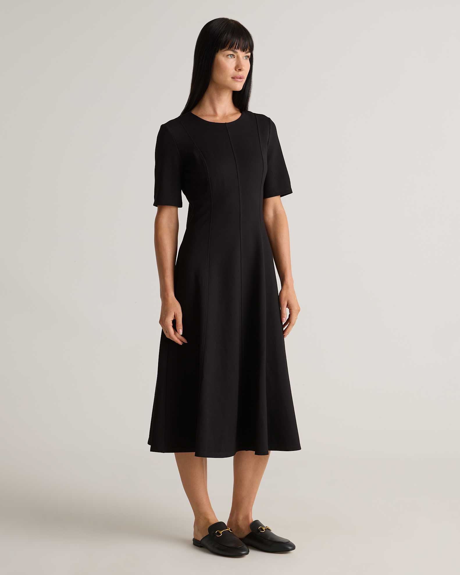 black midi short sleeve dress Short Sleeve Linen Midi Dress (Black)