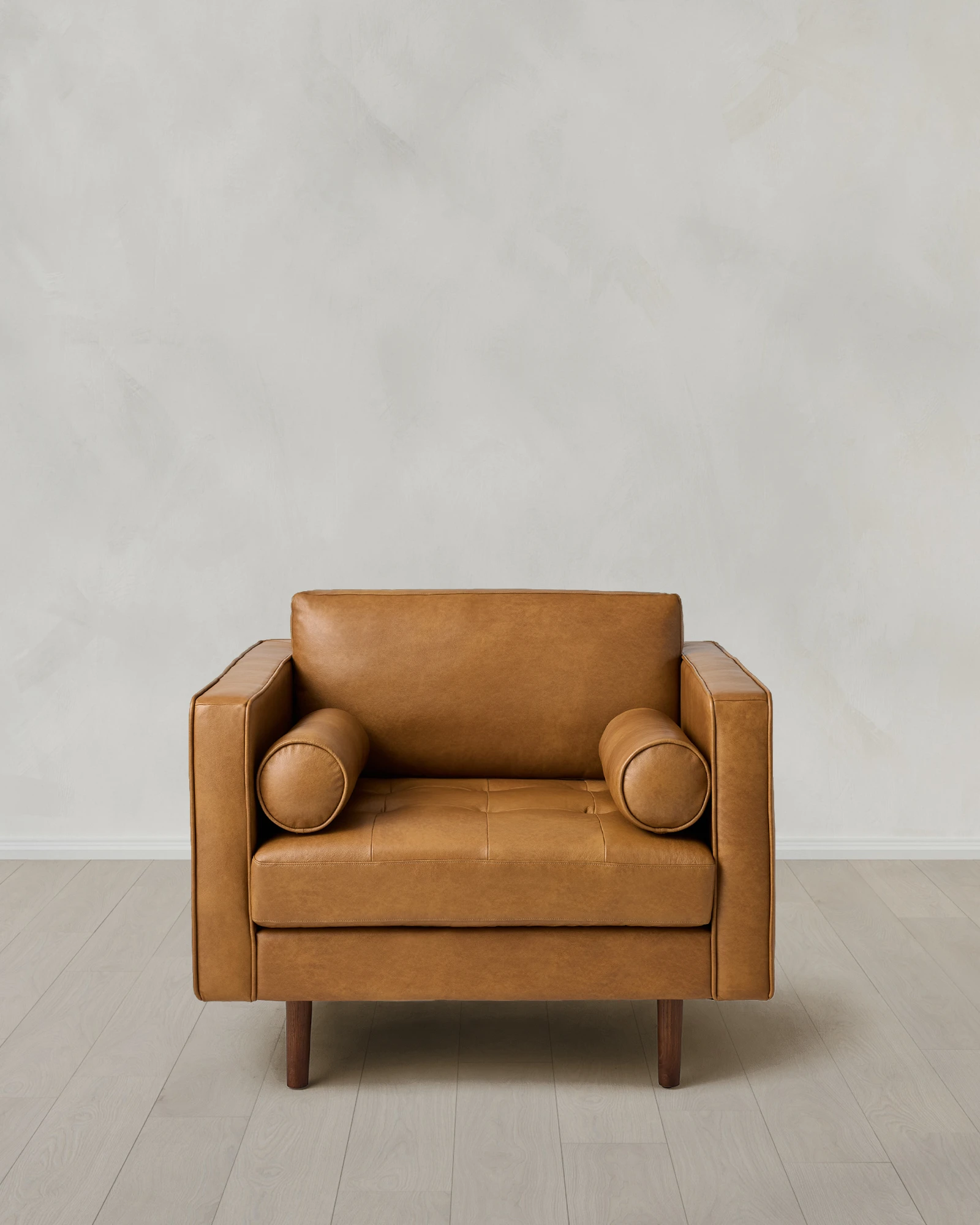 Italian Leather Midcentury Accent Chair in Chestnut