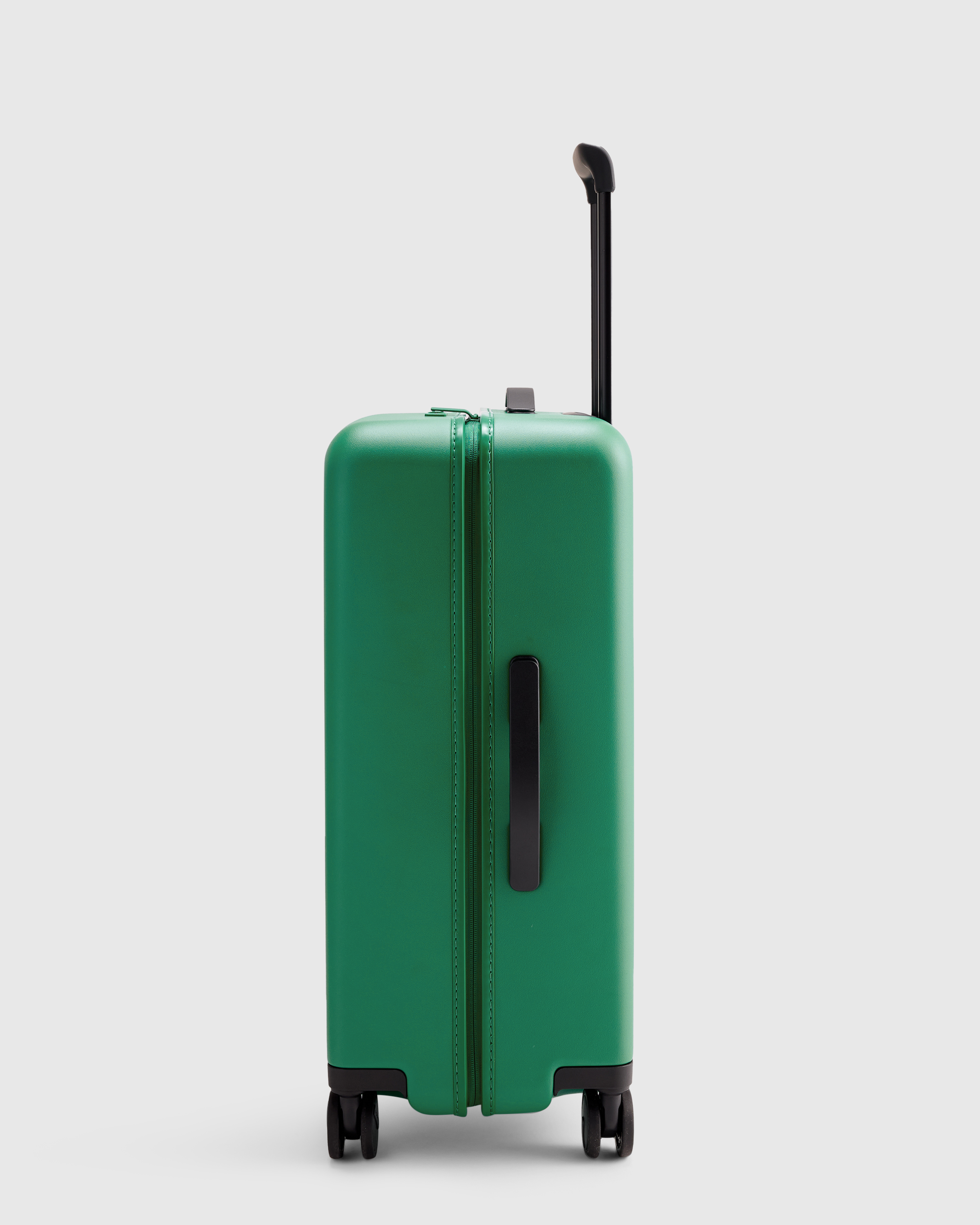 Medium Check-In Suitcase in Emerald Jungle