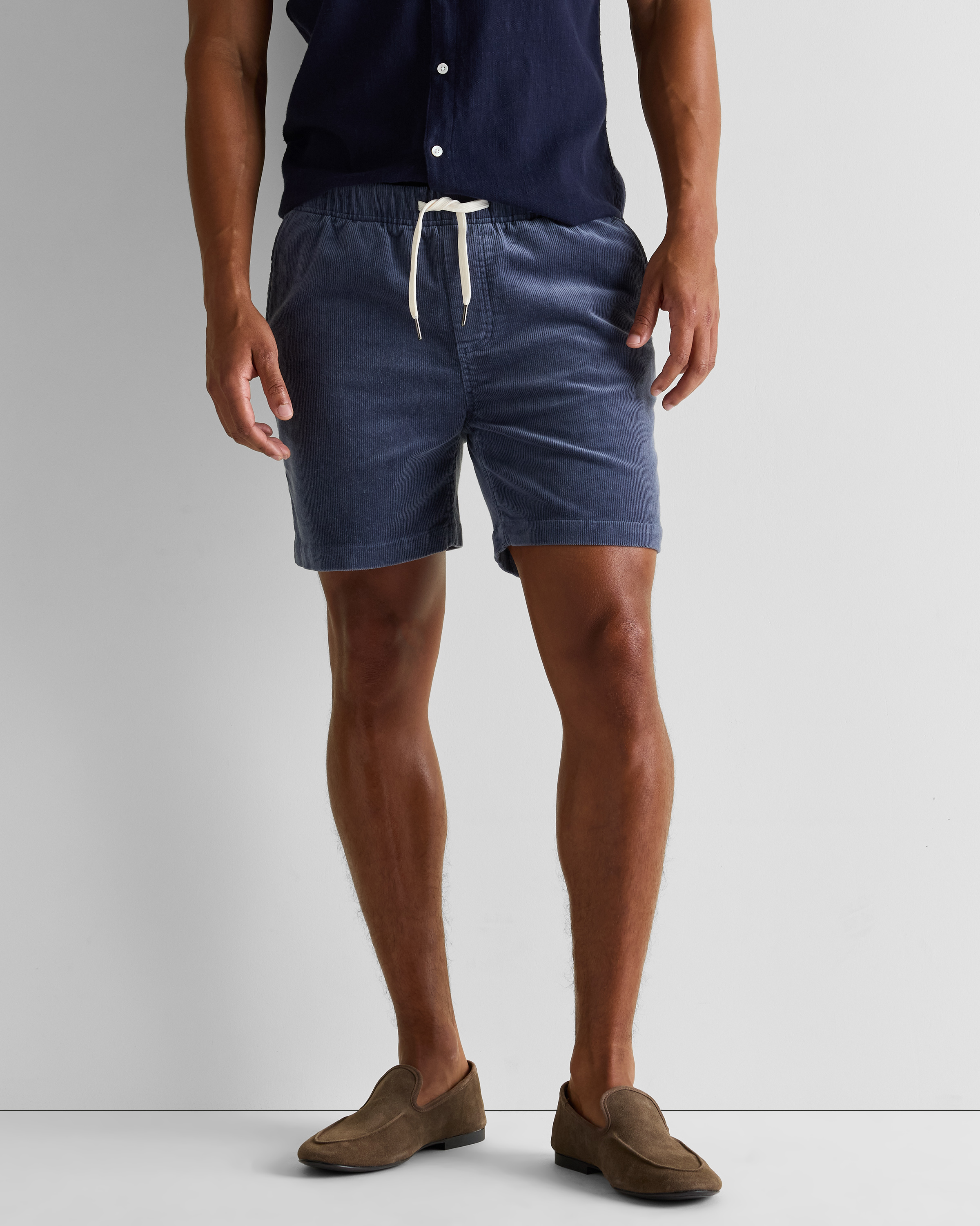 Quince Men's Organic Stretch Corduroy Shorts 6" In Blue