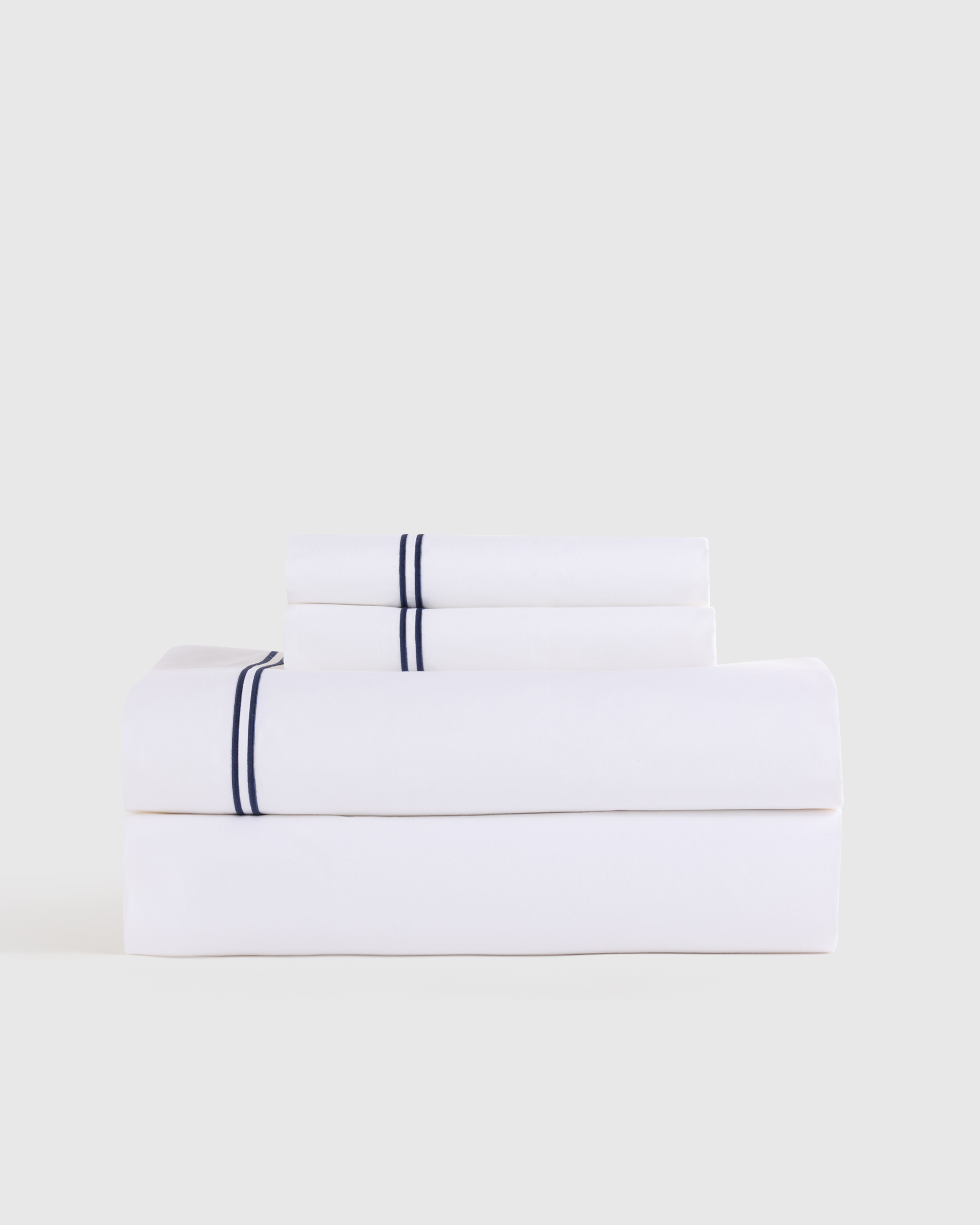 White/Navy Classic Organic Percale Embellished Sheet Set