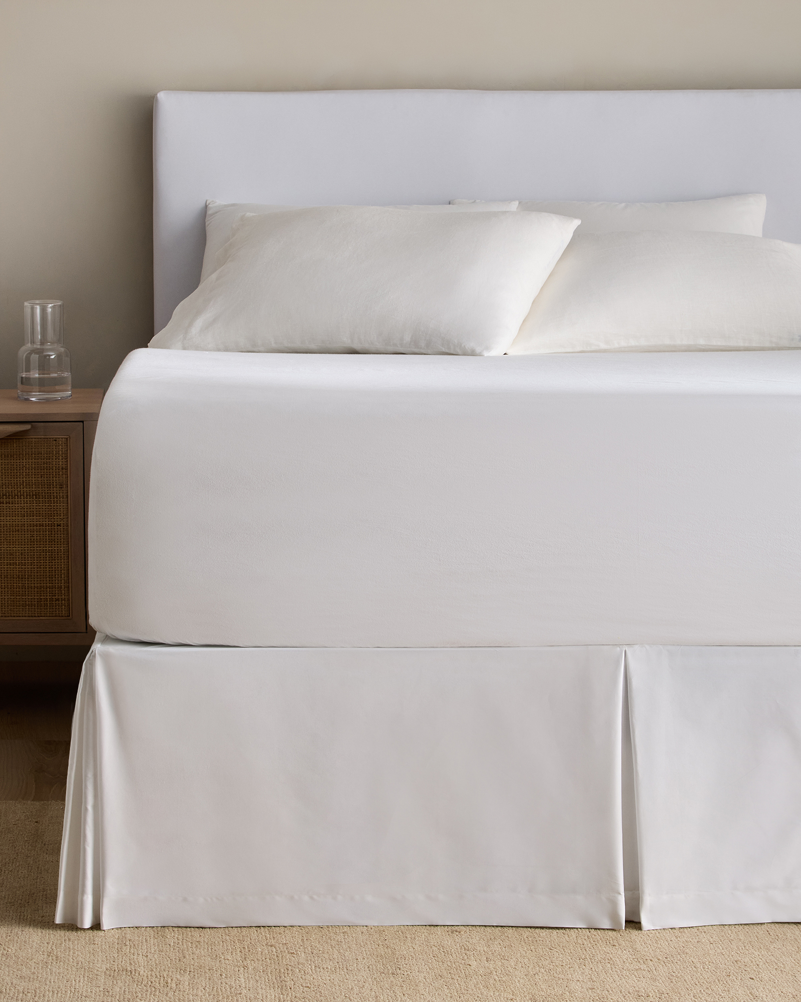 U-BEDD-558-WHIT-0225_EDITED_15 inch