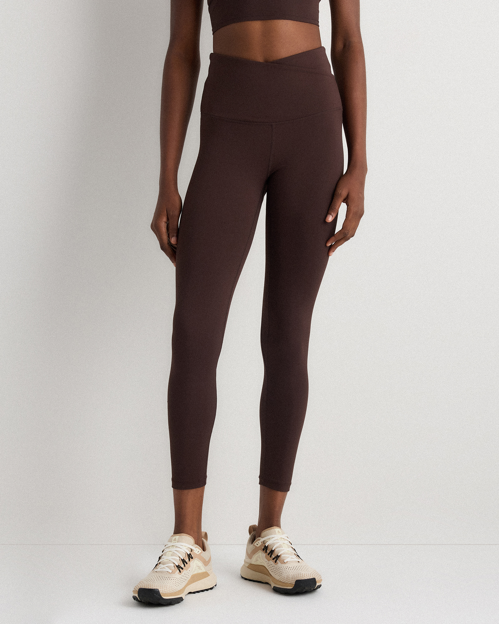 Espresso Ultra-Form High-Rise Crossover Legging