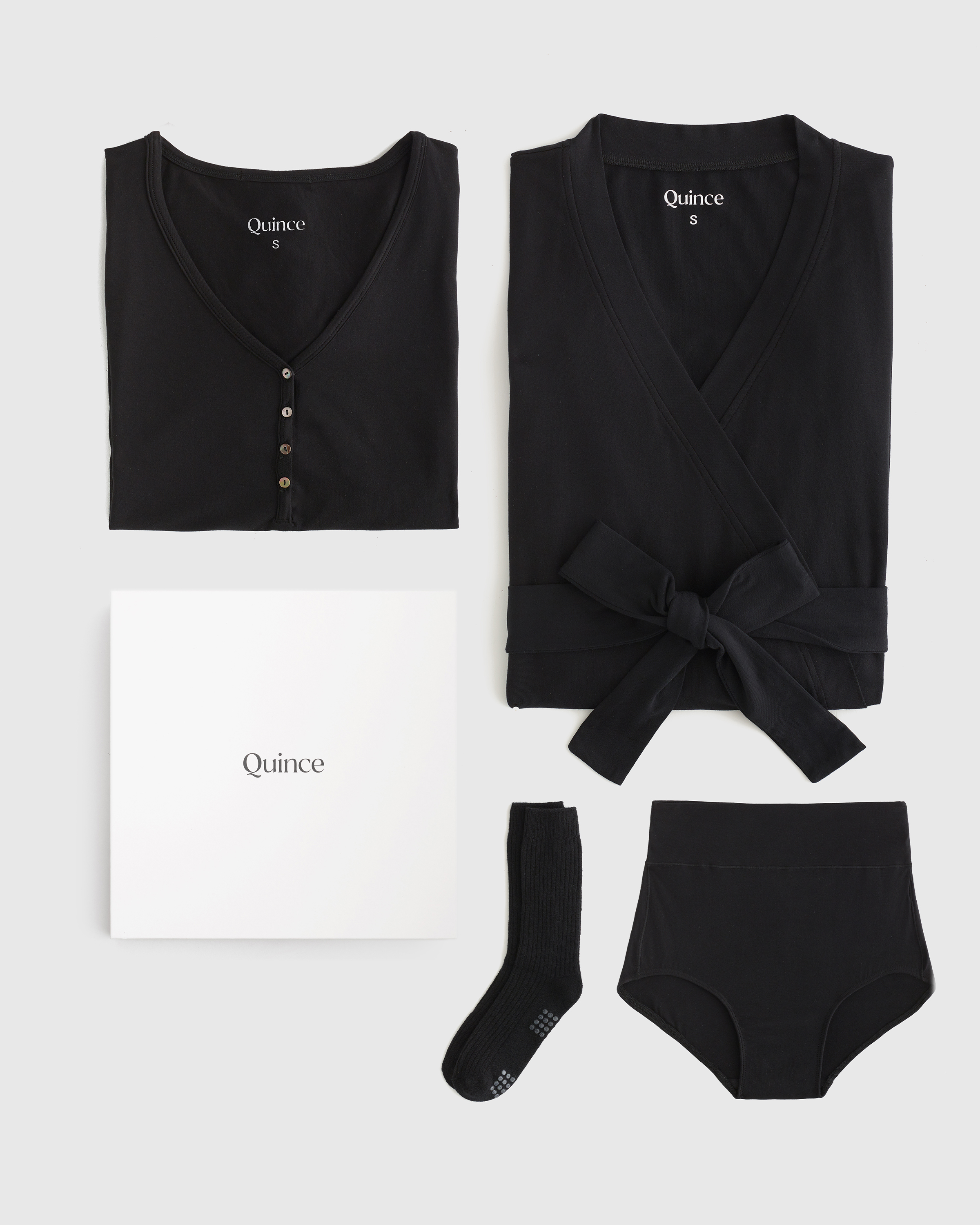 Quince Women's The Essentials Hospital Set In Black