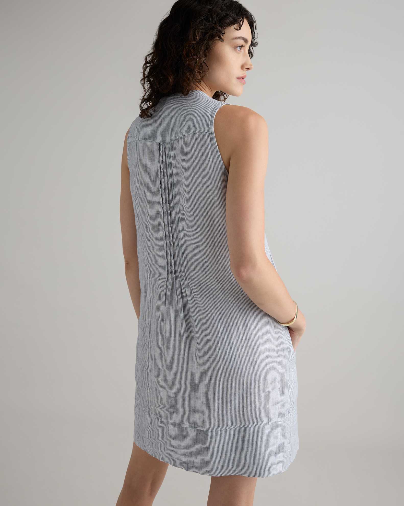 Quince Women's Sleeveless Swing Dress in Blue Pinstripe, Size XL - 100% European Linen, Eco-Friendly Material Quince Women's Sleeveless Swing Dress in Blue Pinstripe, Size XL - 100% European Linen, Eco-Friendly Material