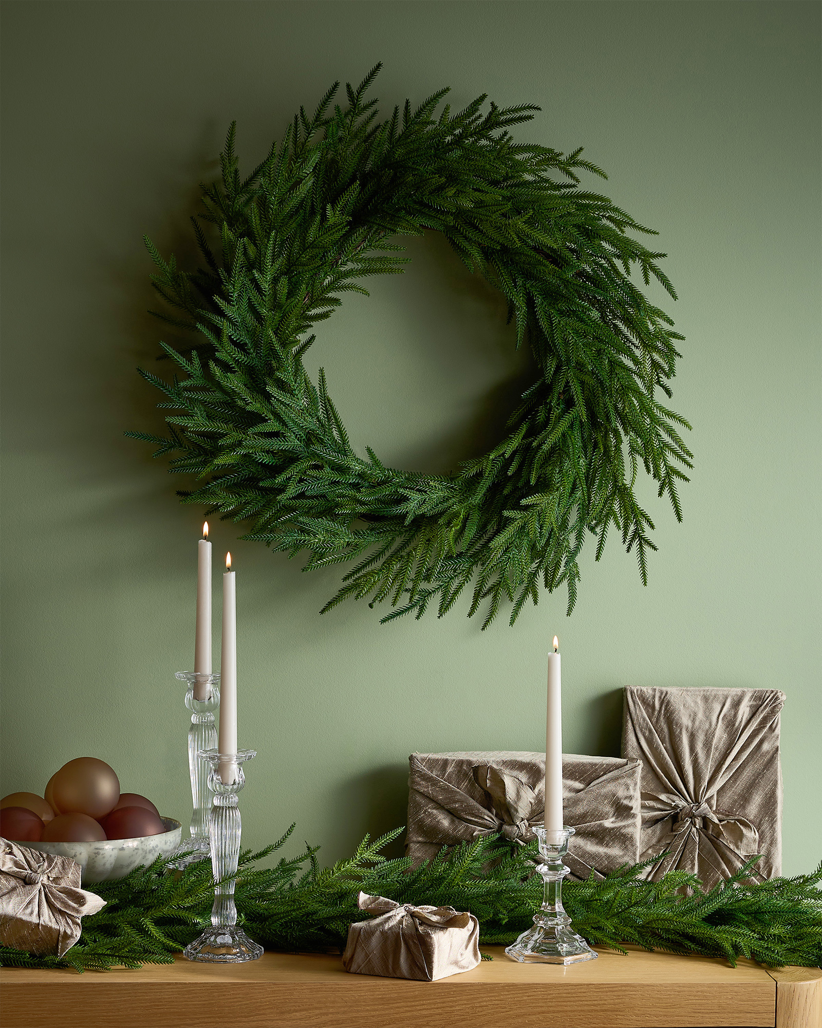Quince Norfolk Pine Wreath